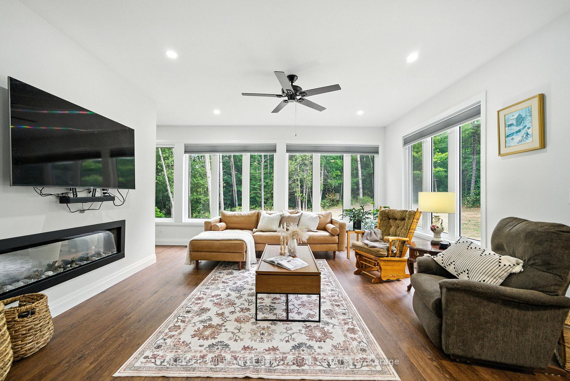 Photo 7 of 2386 Hircock Road, Hamilton Township, Baltimore — HOMEH