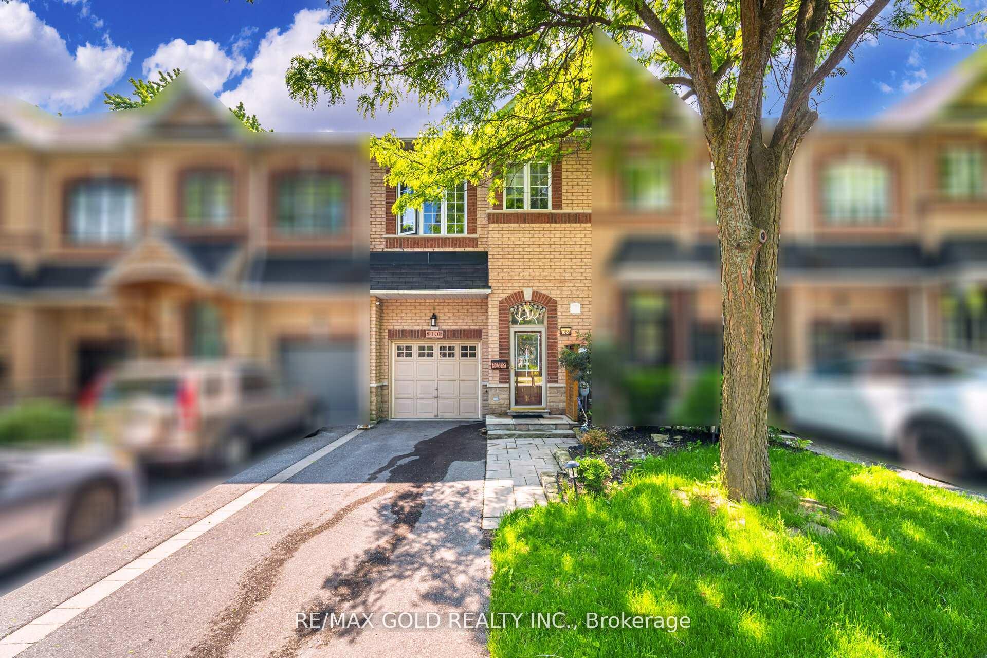 Front of Unit 10, 61 Nelson Street W