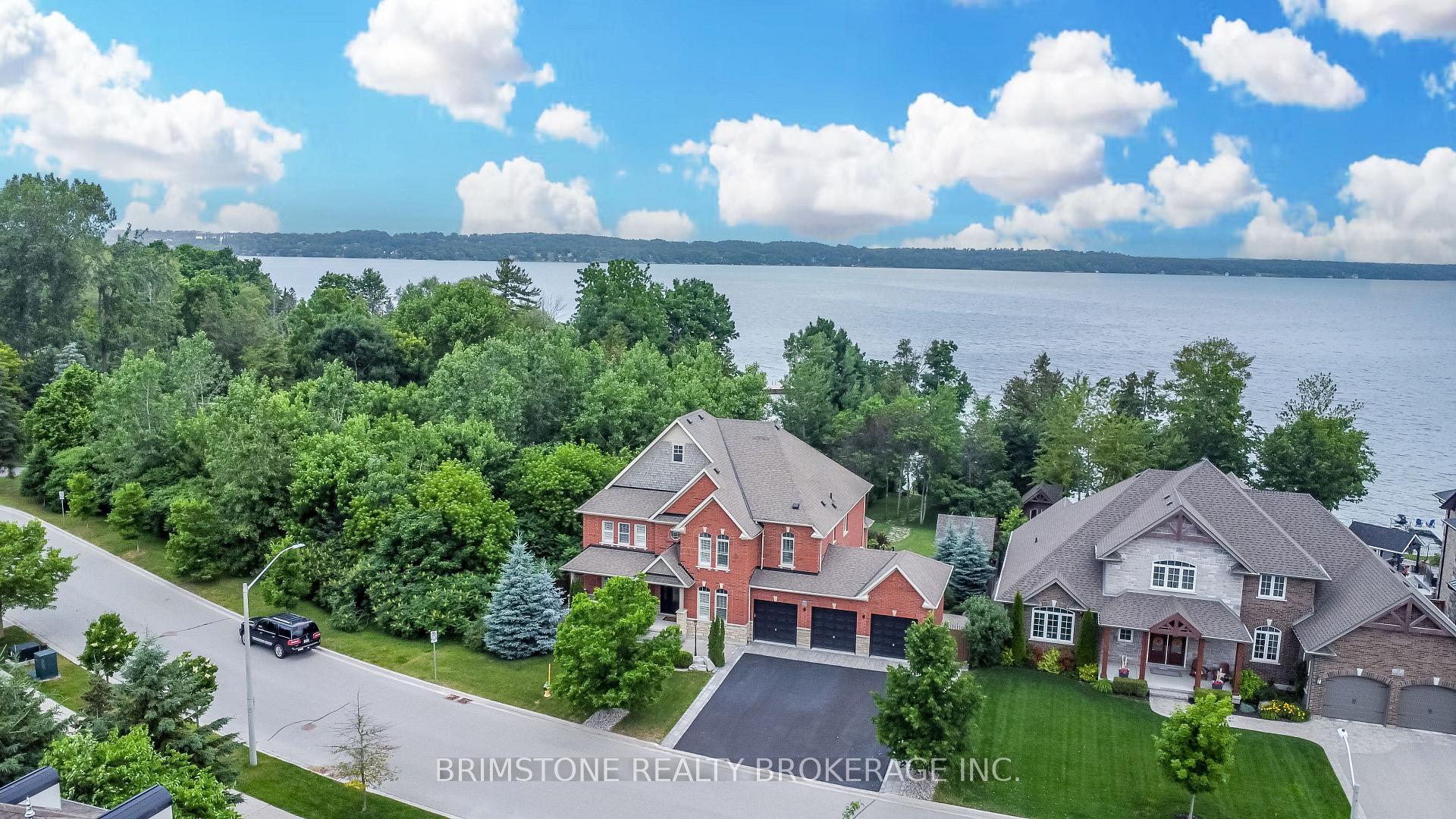 Photo 1 of 31 Plunkett Court, Barrie, Bayshore — HOMEH
