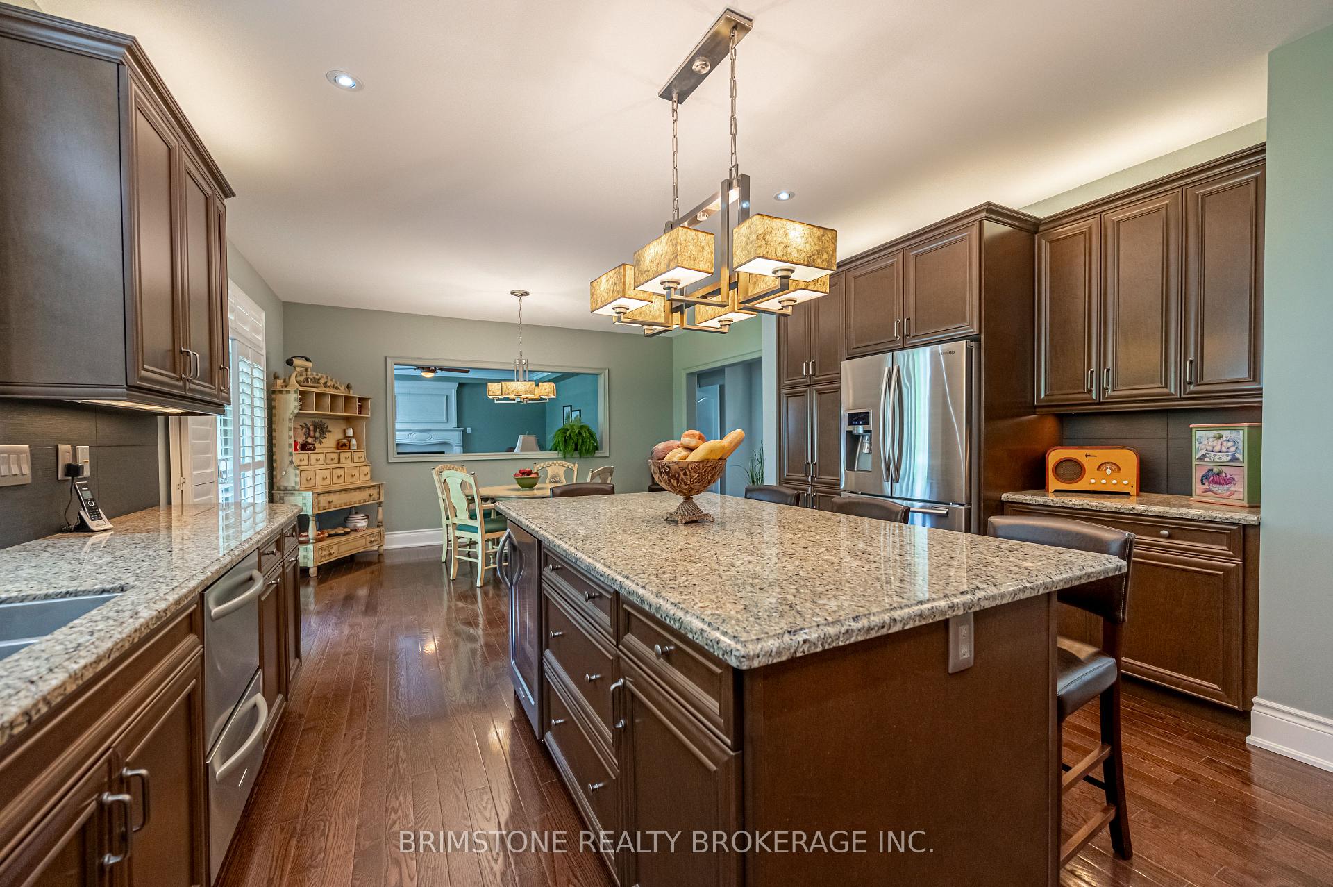 Photo 6 of 31 Plunkett Court, Barrie, Bayshore — HOMEH