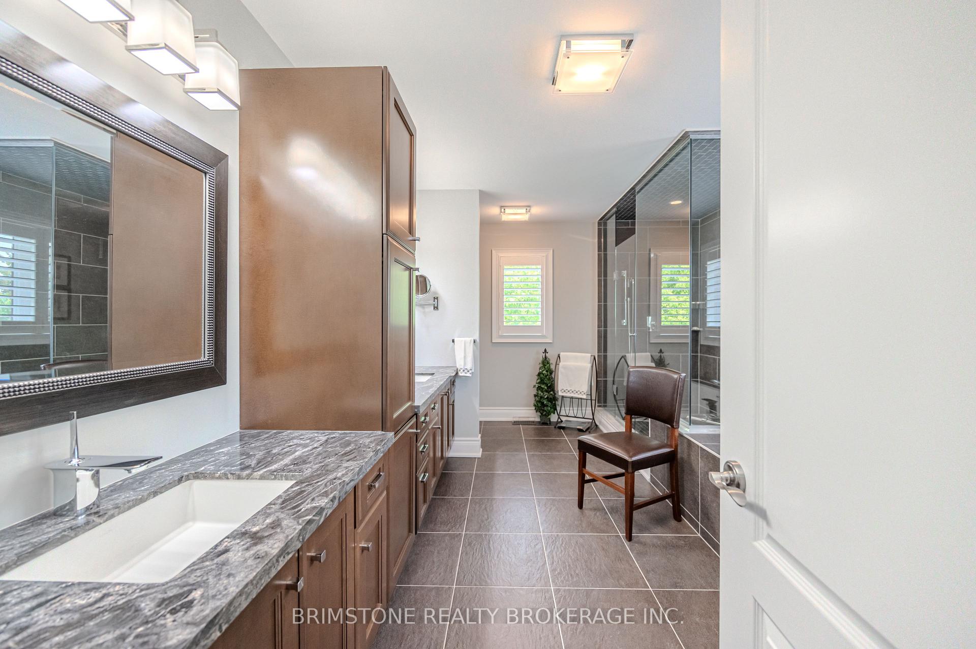 Photo 18 of 31 Plunkett Court, Barrie, Bayshore — HOMEH