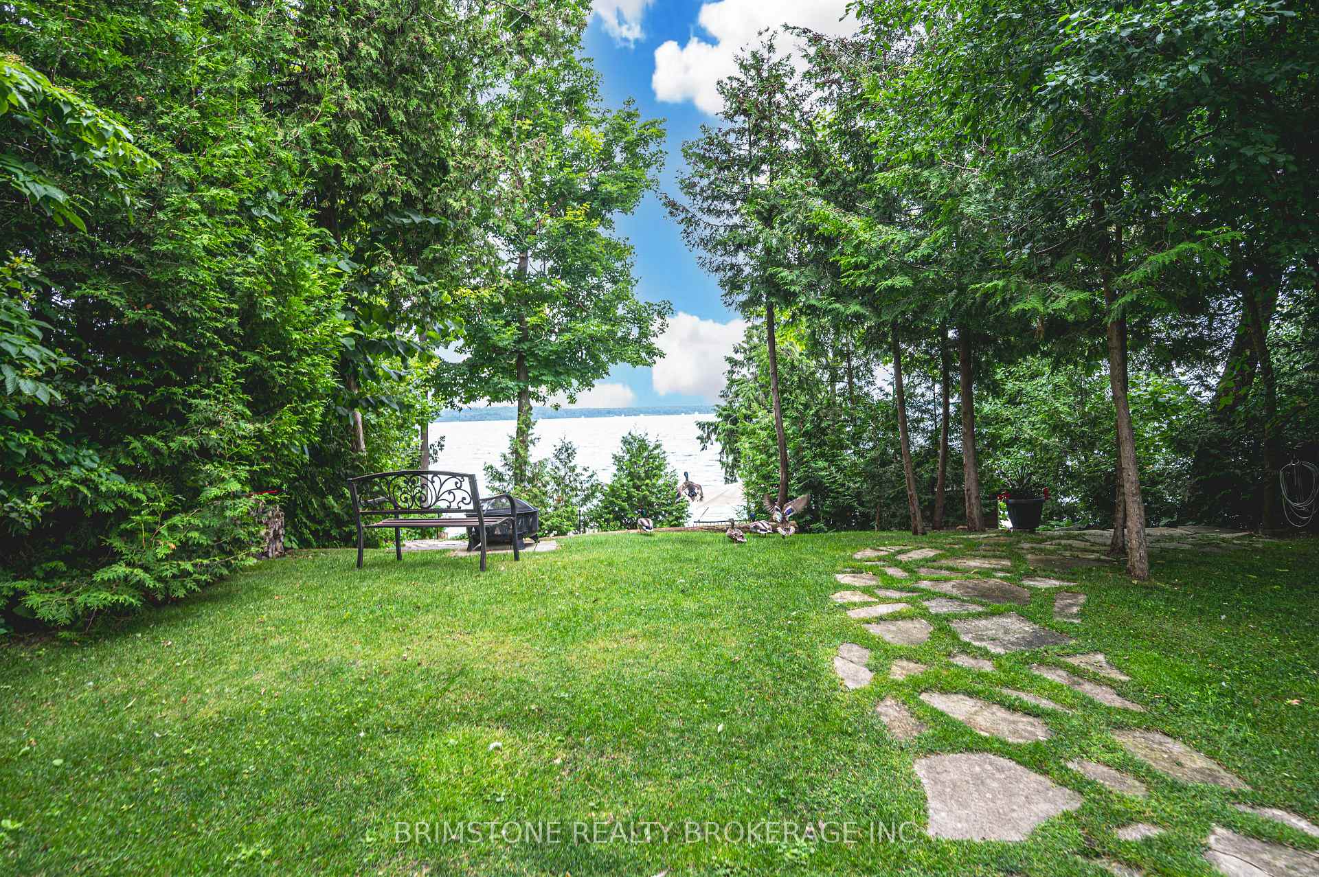 Photo 36 of 31 Plunkett Court, Barrie, Bayshore — HOMEH