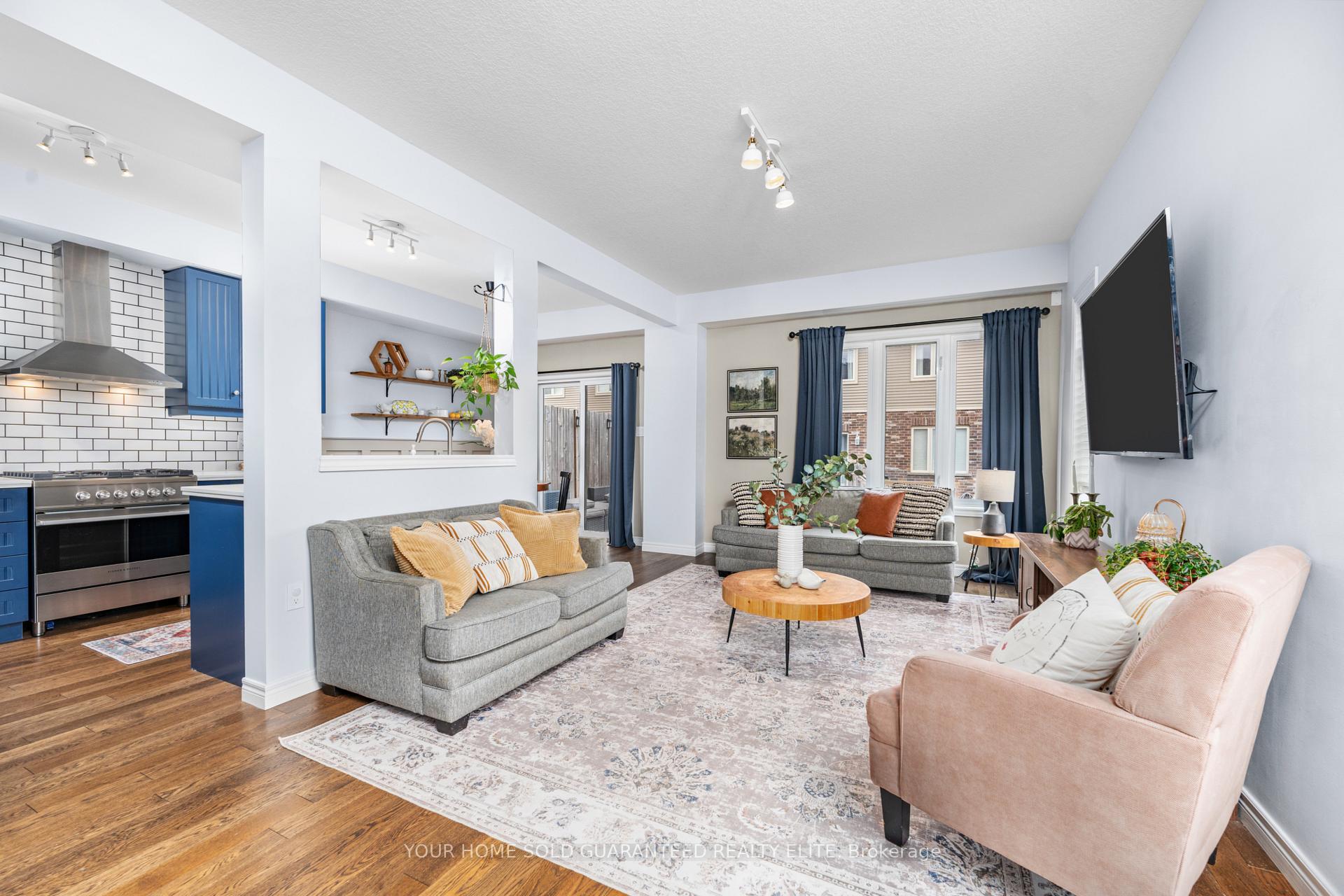 Photo 5 of 43 Dunrobin Lane, Grimsby, Grimsby Beach — HOMEH