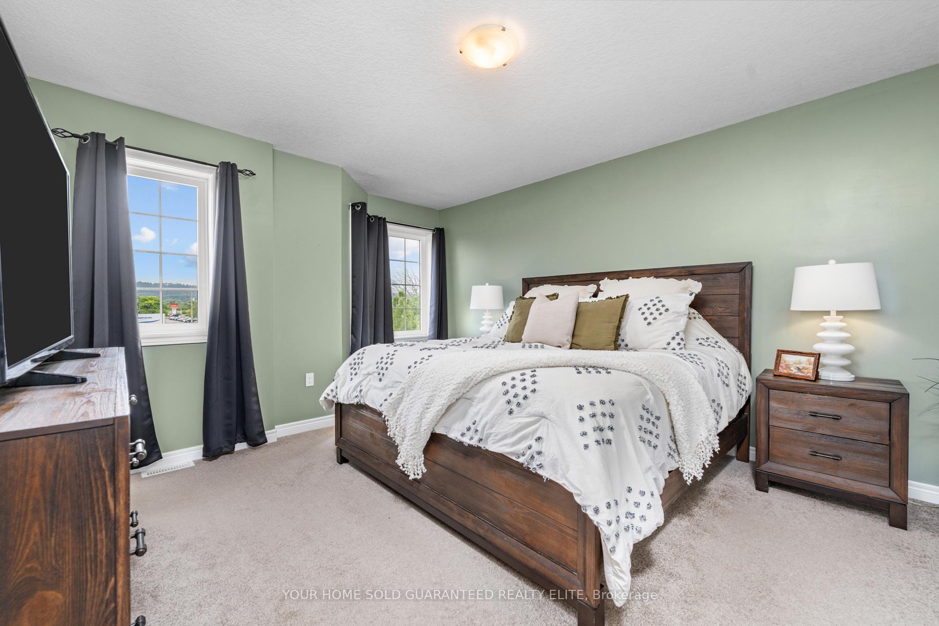 Photo 13 of 43 Dunrobin Lane, Grimsby, Grimsby Beach — HOMEH