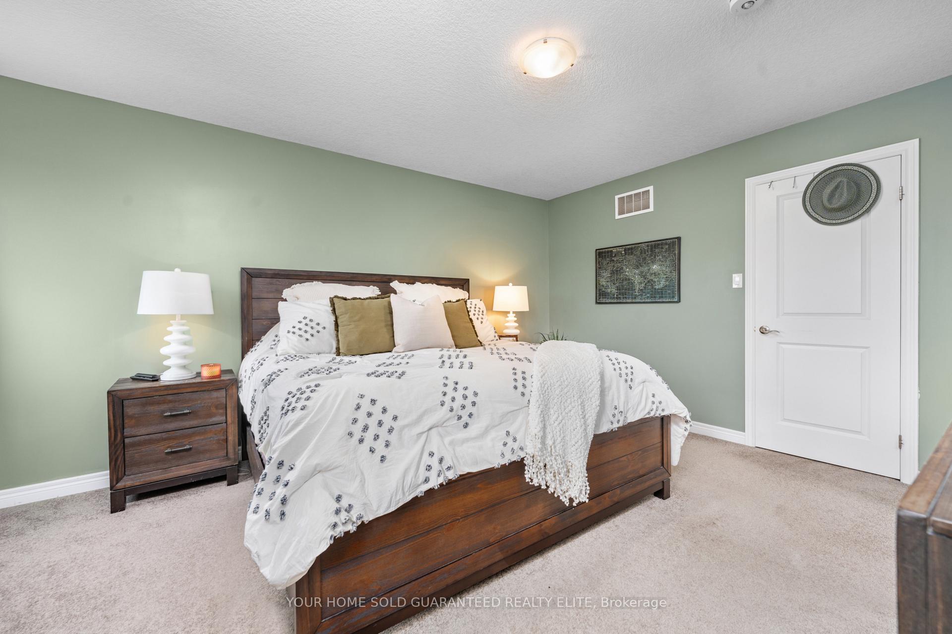 Photo 14 of 43 Dunrobin Lane, Grimsby, Grimsby Beach — HOMEH