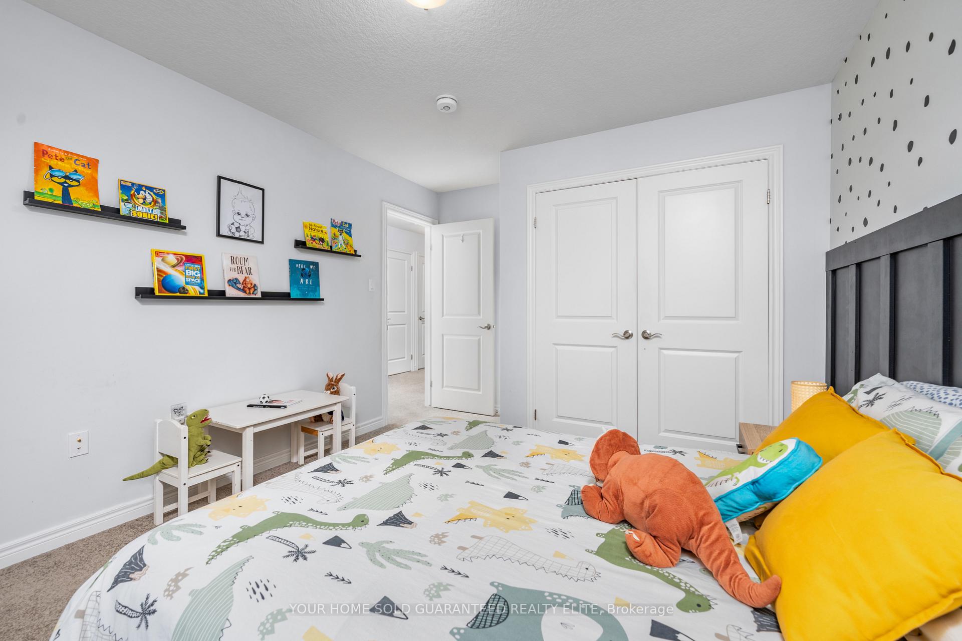Photo 17 of 43 Dunrobin Lane, Grimsby, Grimsby Beach — HOMEH