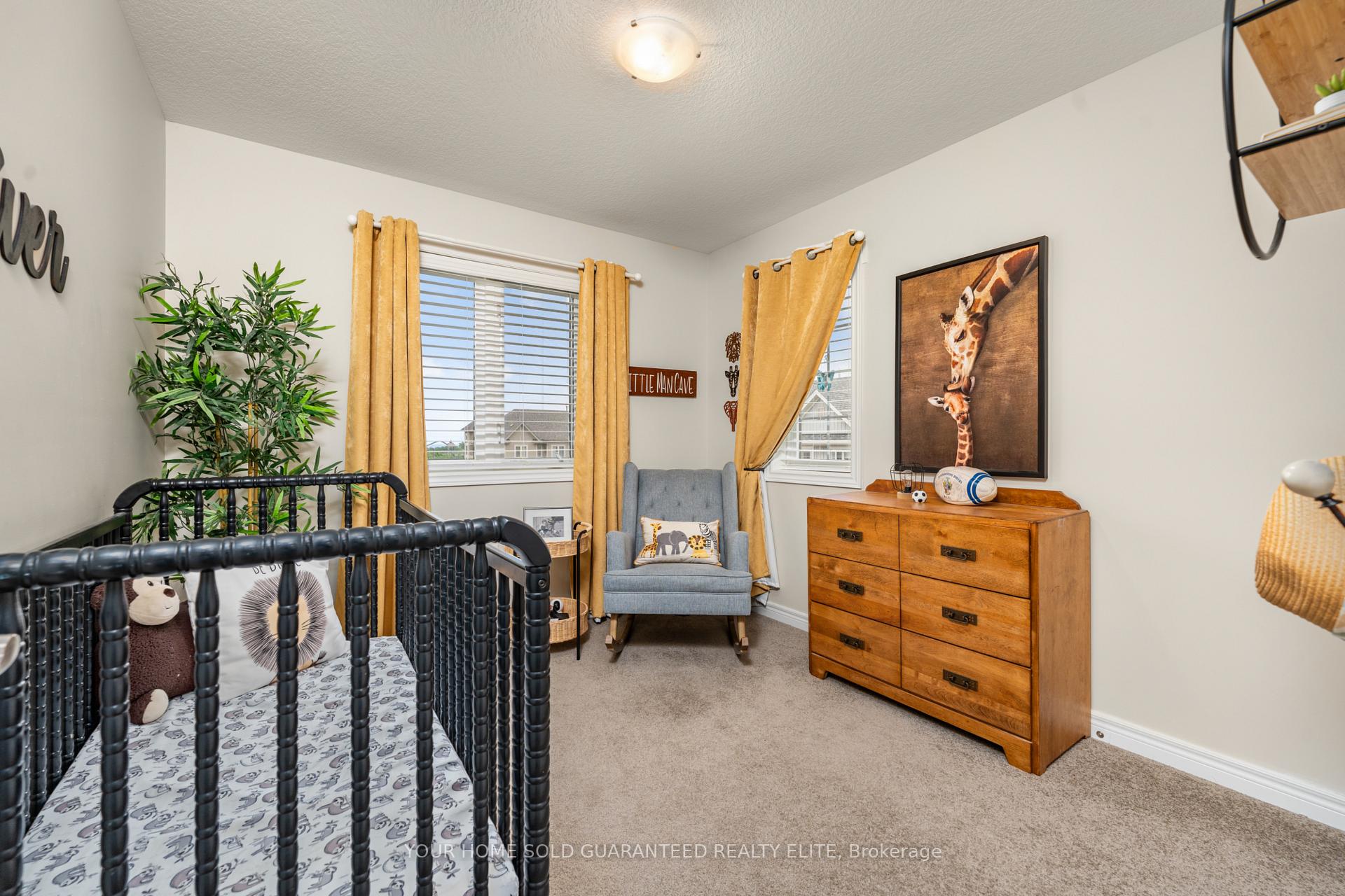 Photo 19 of 43 Dunrobin Lane, Grimsby, Grimsby Beach — HOMEH