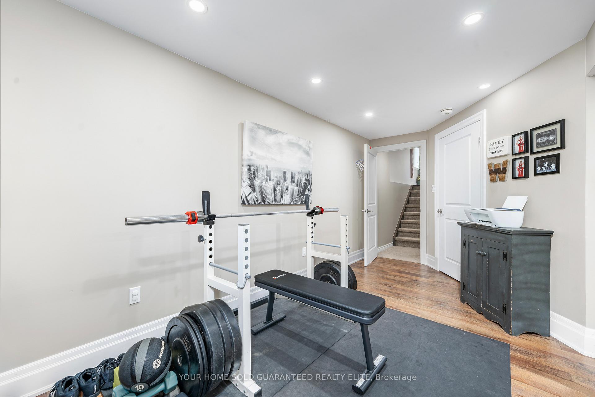 Photo 24 of 43 Dunrobin Lane, Grimsby, Grimsby Beach — HOMEH