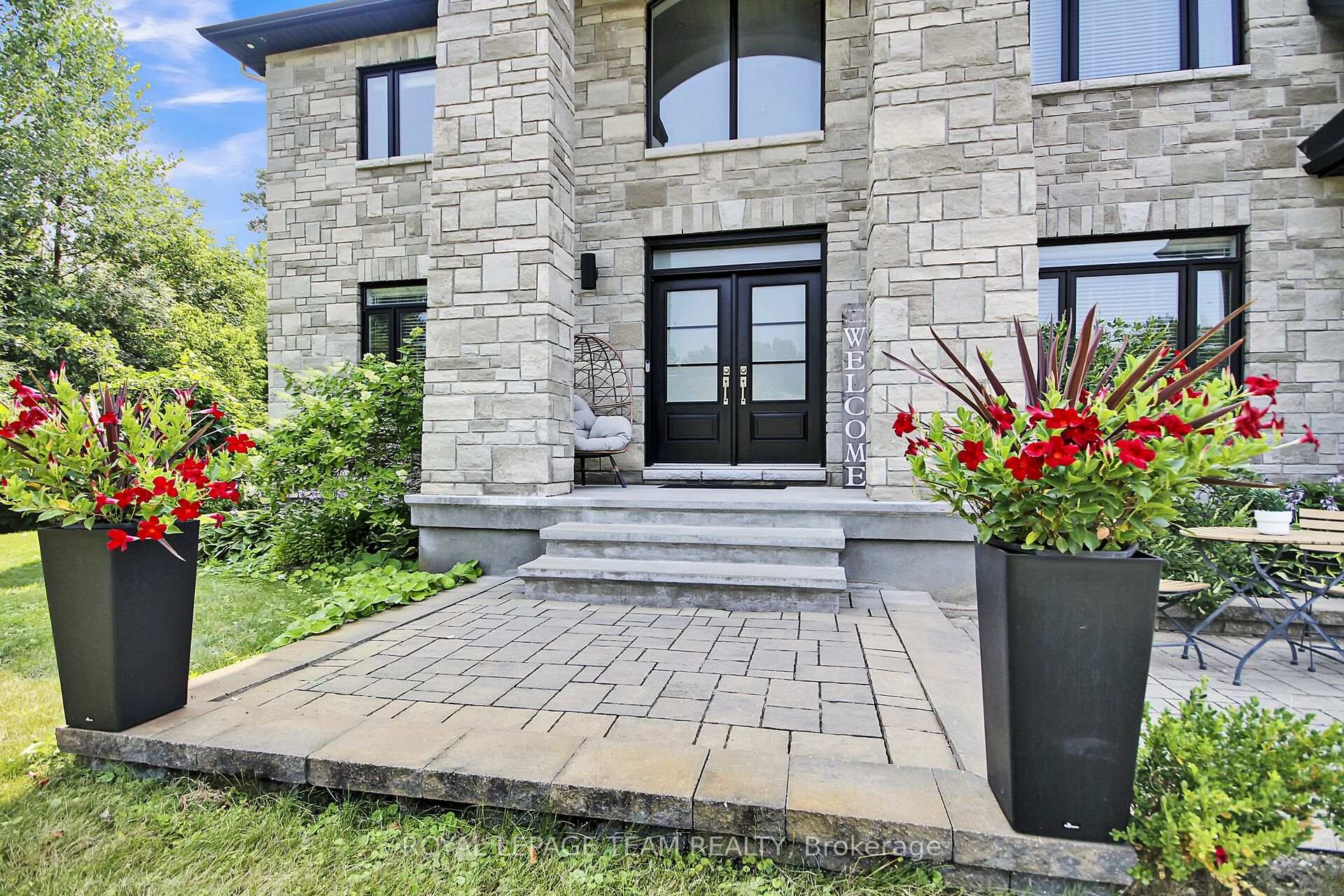 Photo 2 of 6608 Pebble Trail Way, Ottawa, Greely — HOMEH