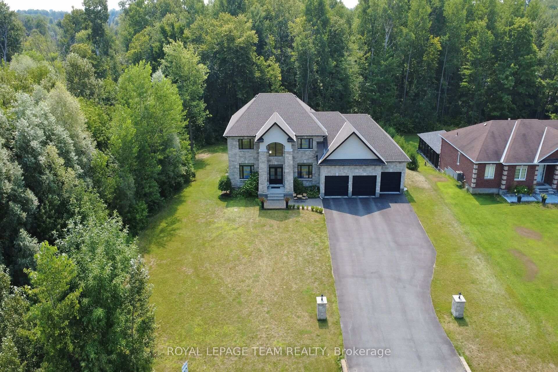 Photo 3 of 6608 Pebble Trail Way, Ottawa, Greely — HOMEH