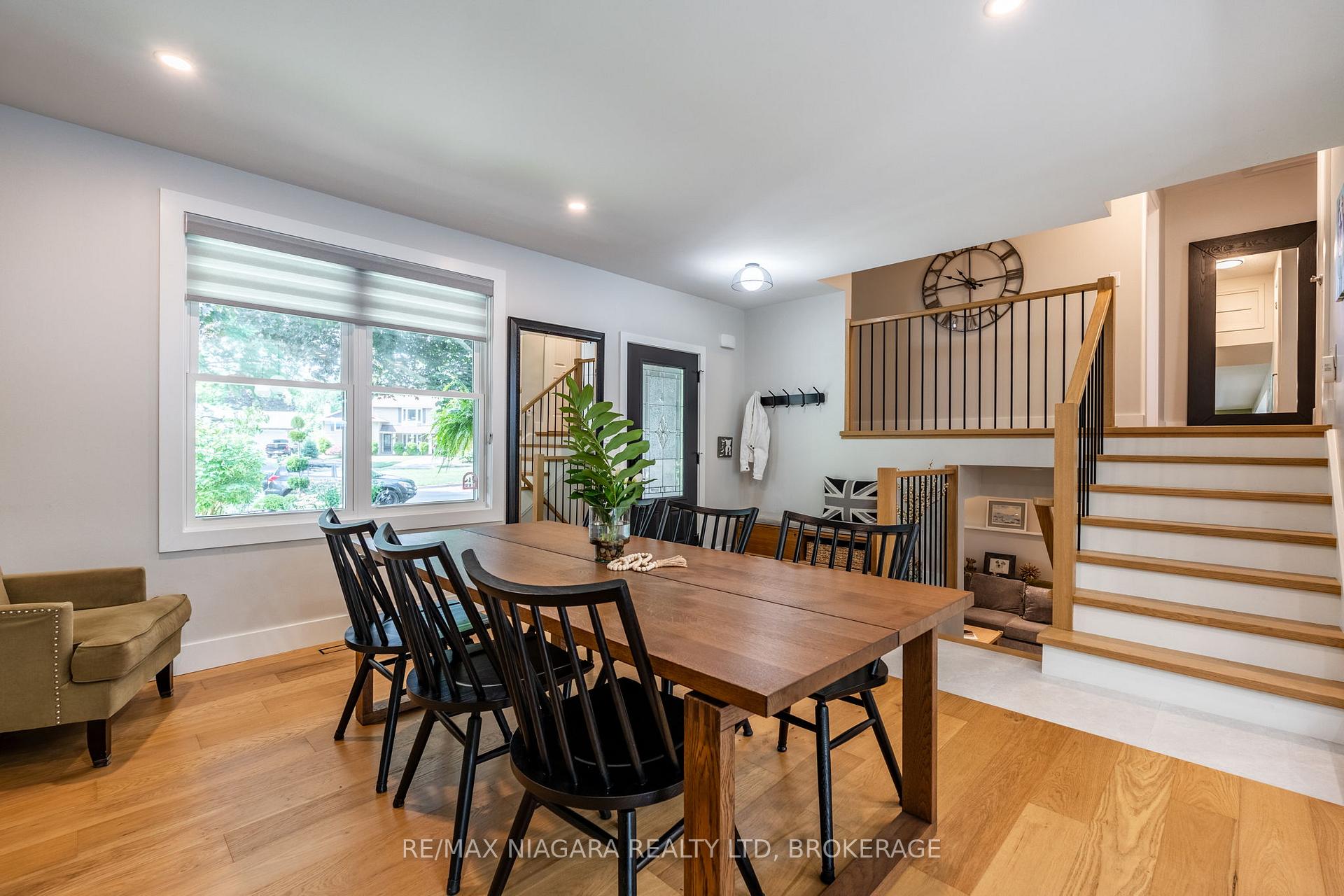 Photo 9 of 4 Rosemount Court, Grimsby, Grimsby Beach — HOMEH