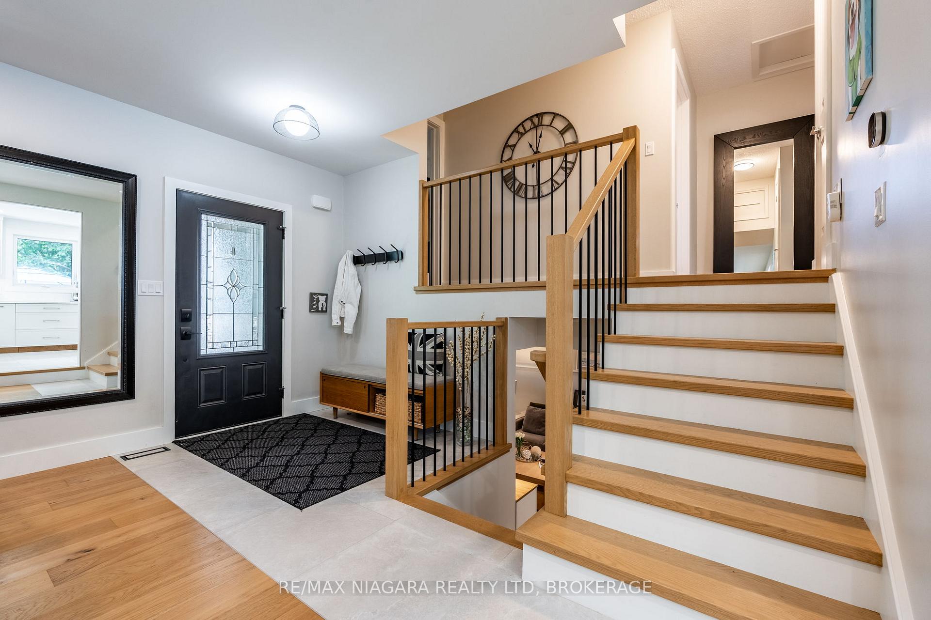 Photo 18 of 4 Rosemount Court, Grimsby, Grimsby Beach — HOMEH