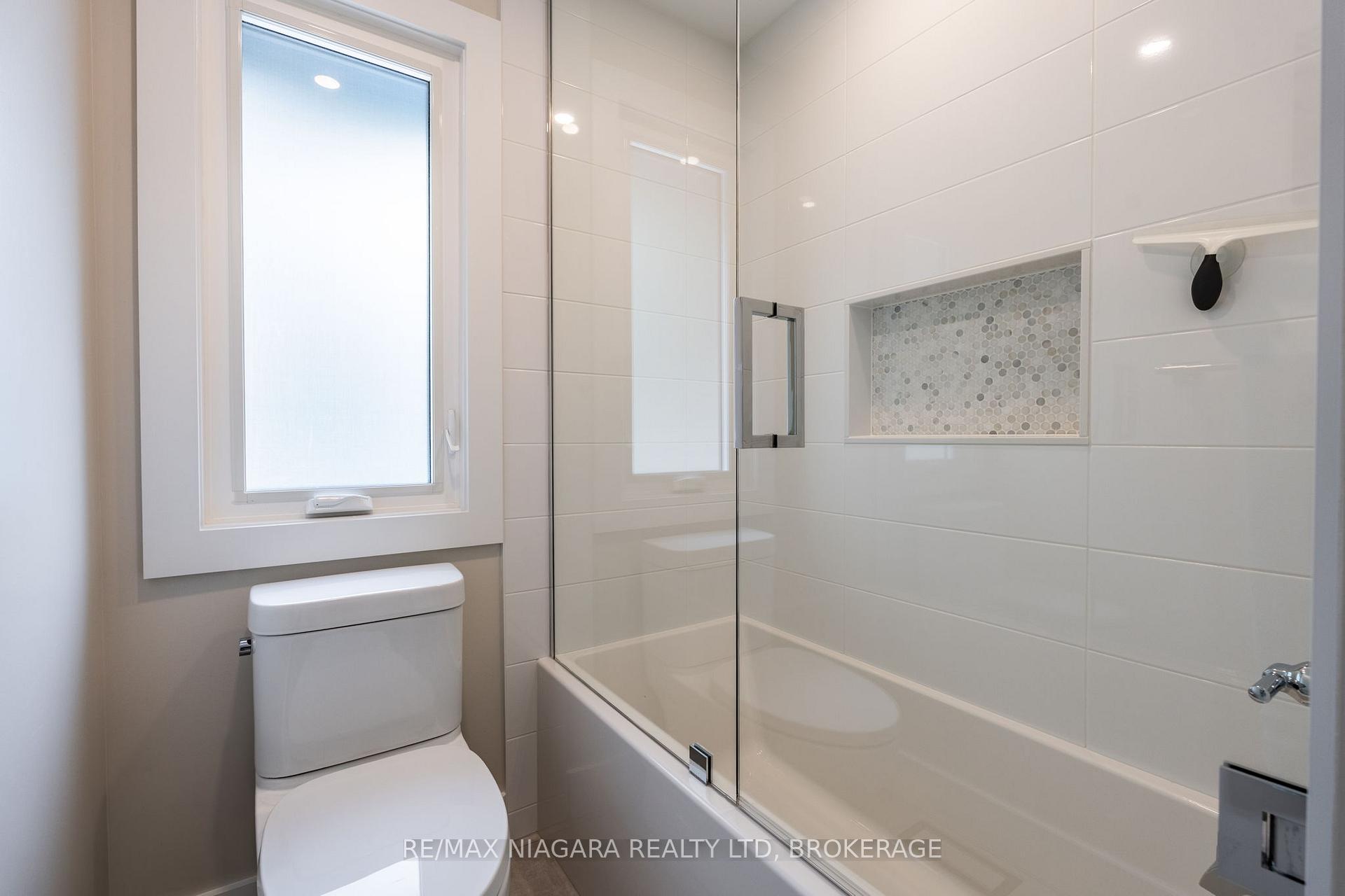 Photo 23 of 4 Rosemount Court, Grimsby, Grimsby Beach — HOMEH