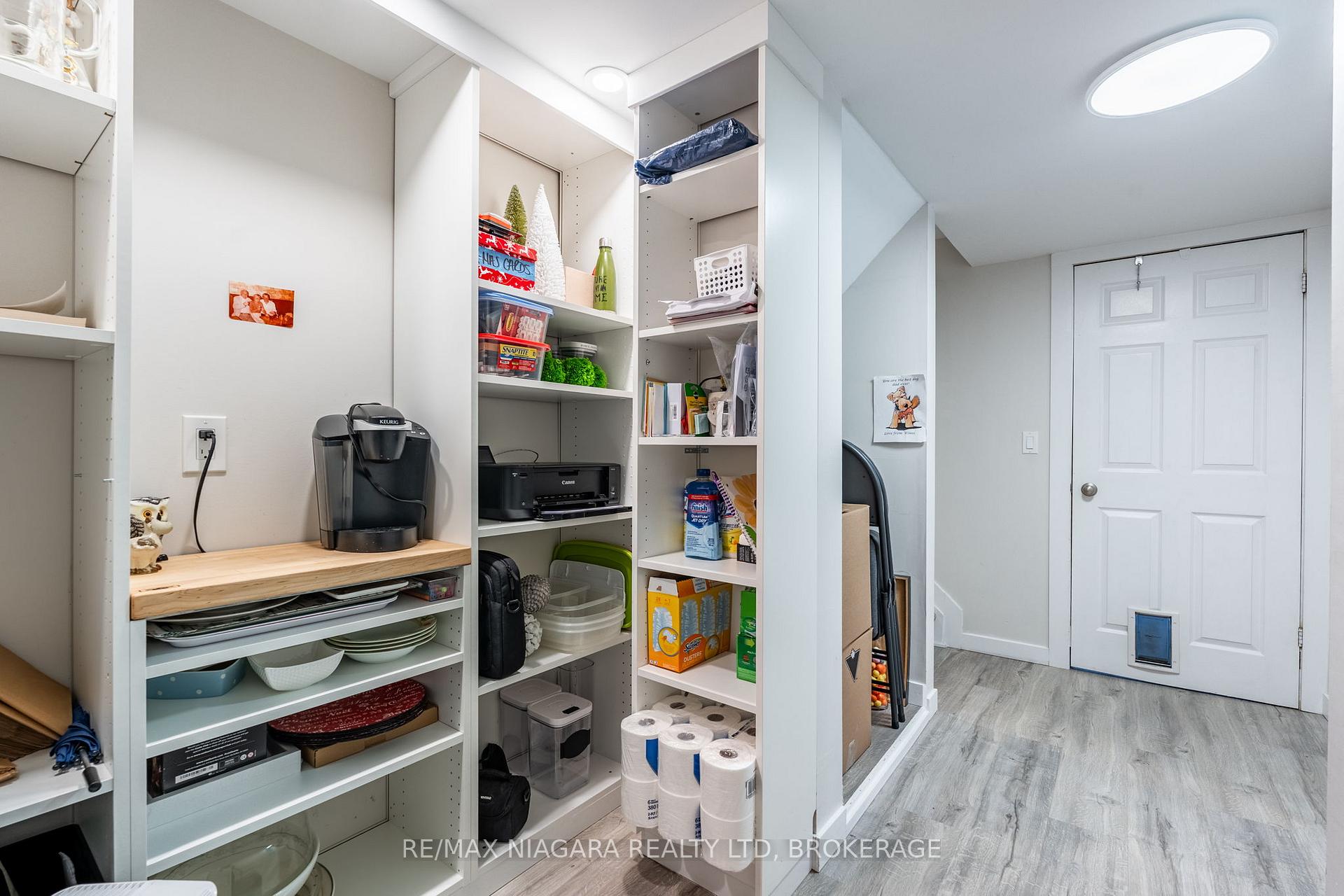 Photo 33 of 4 Rosemount Court, Grimsby, Grimsby Beach — HOMEH