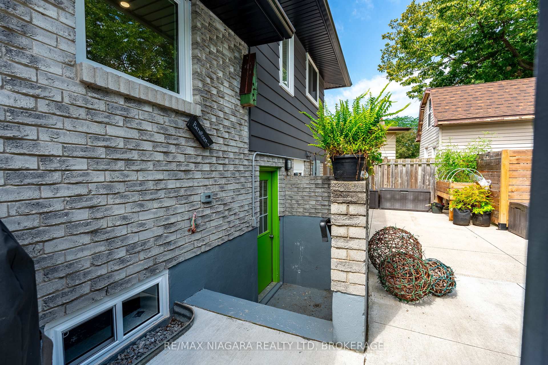 Photo 37 of 4 Rosemount Court, Grimsby, Grimsby Beach — HOMEH