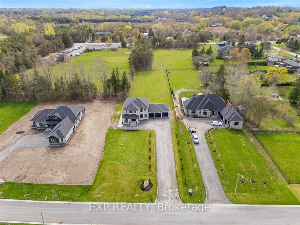 Photo 2 of 79 Charles Tilley Crescent, Clarington, Rural Clarington — HOMEH