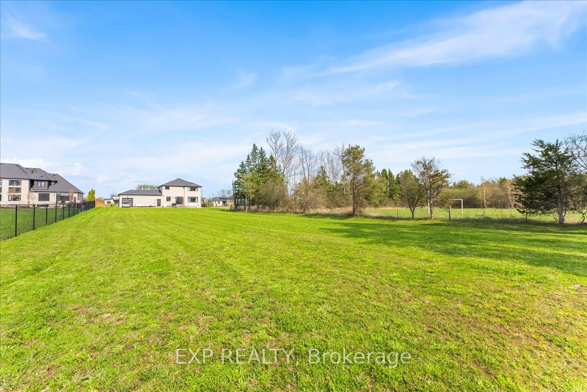 Photo 46 of 79 Charles Tilley Crescent, Clarington, Rural Clarington — HOMEH