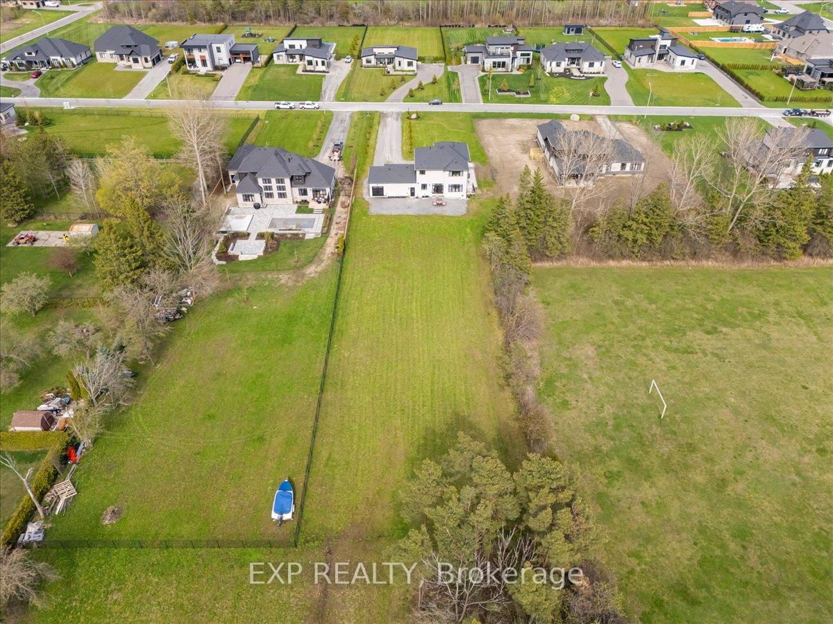 Photo 49 of 79 Charles Tilley Crescent, Clarington, Rural Clarington — HOMEH