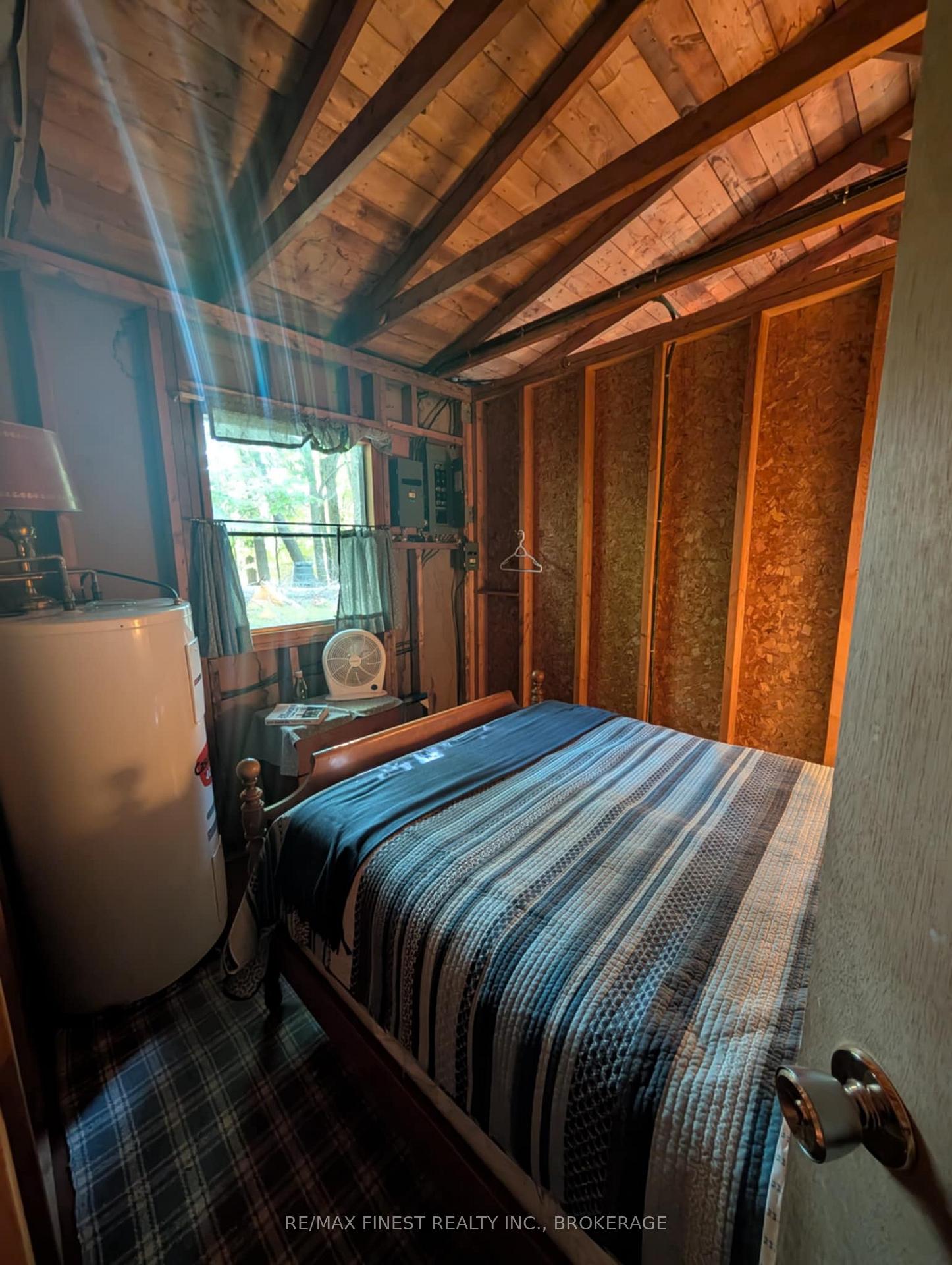 Photo 14 of 2 Porcupine Island, Frontenac, Frontenac South — HOMEH
