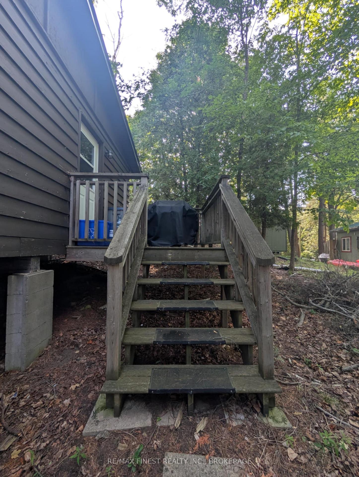 Photo 17 of 2 Porcupine Island, Frontenac, Frontenac South — HOMEH