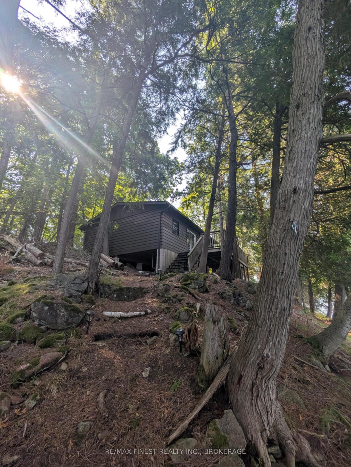 Photo 18 of 2 Porcupine Island, Frontenac, Frontenac South — HOMEH