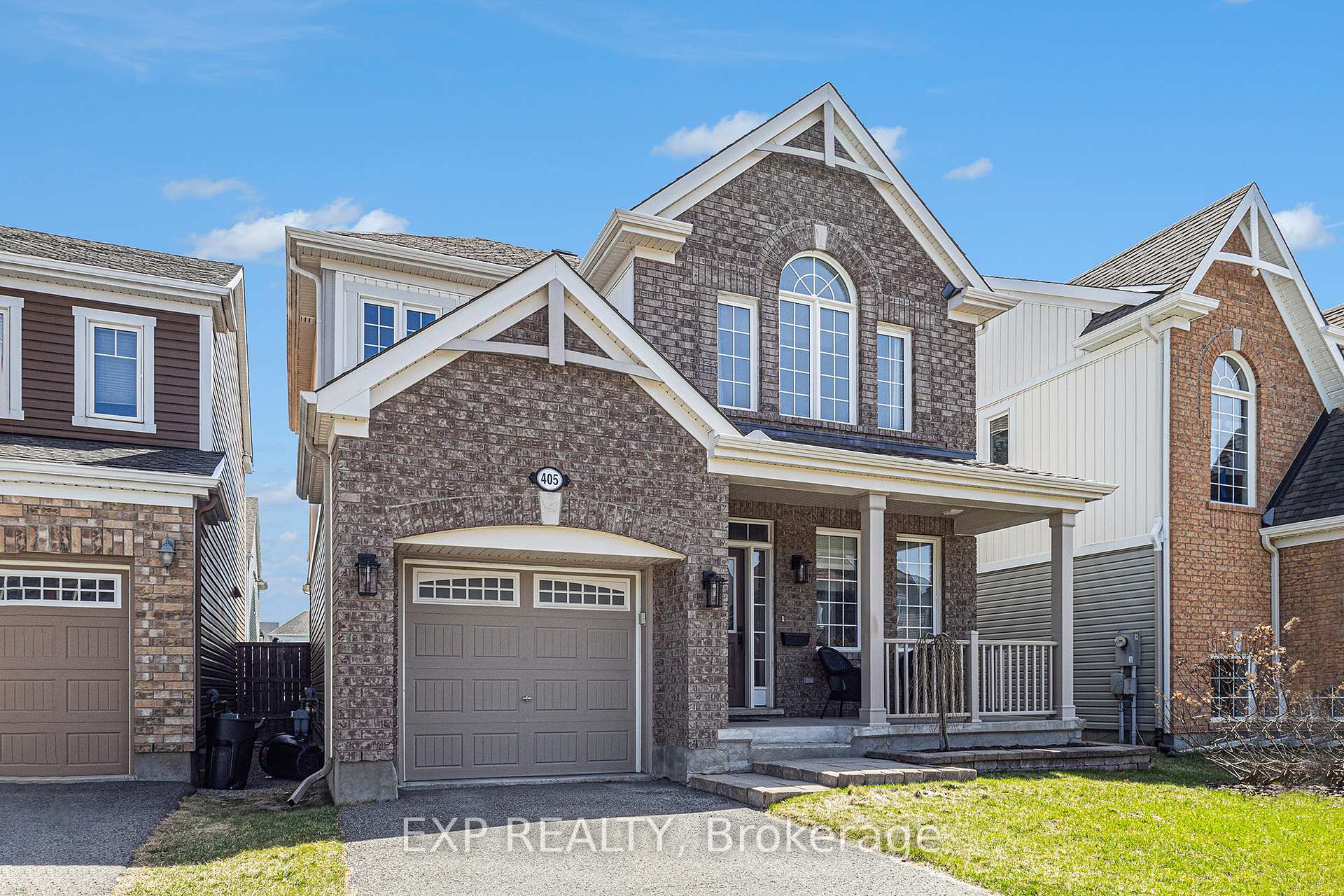 Photo 2 of 405 Meadowhawk Crescent, Ottawa, Barrhaven - Half Moon Bay — HOMEH