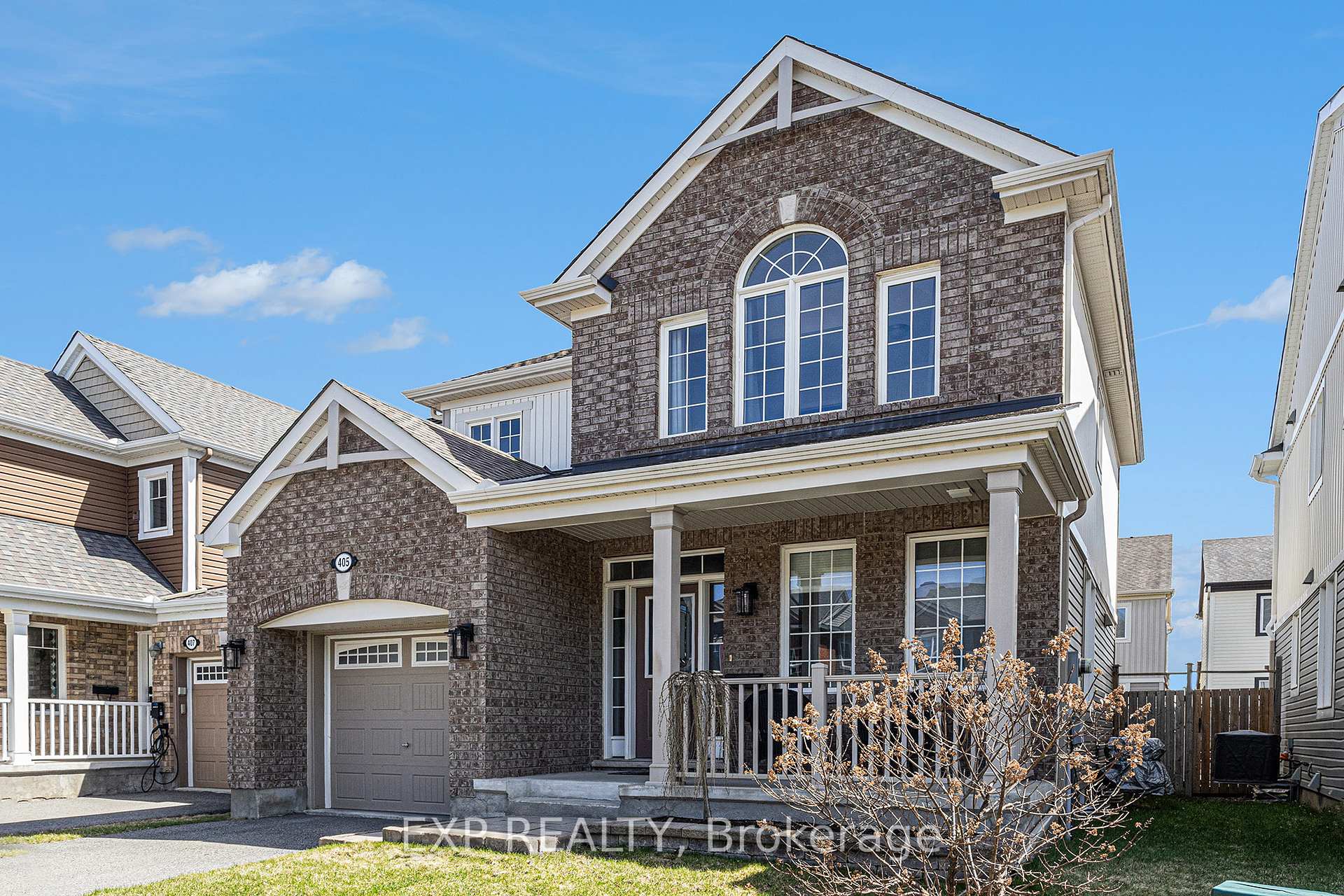 Photo 3 of 405 Meadowhawk Crescent, Ottawa, Barrhaven - Half Moon Bay — HOMEH