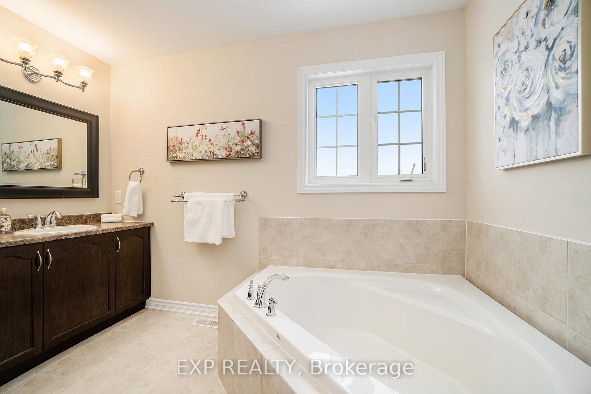Photo 22 of 405 Meadowhawk Crescent, Ottawa, Barrhaven - Half Moon Bay — HOMEH