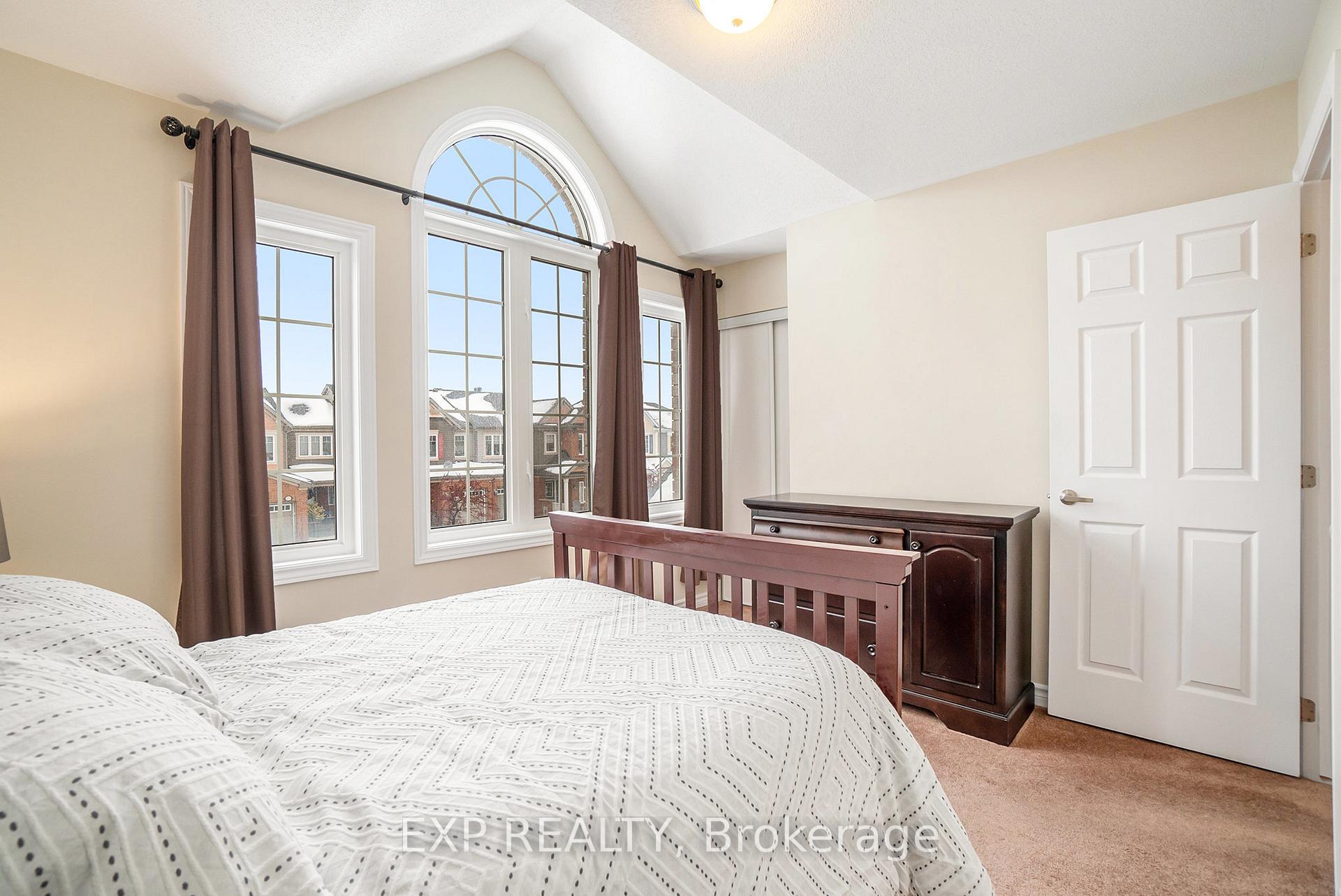 Photo 24 of 405 Meadowhawk Crescent, Ottawa, Barrhaven - Half Moon Bay — HOMEH