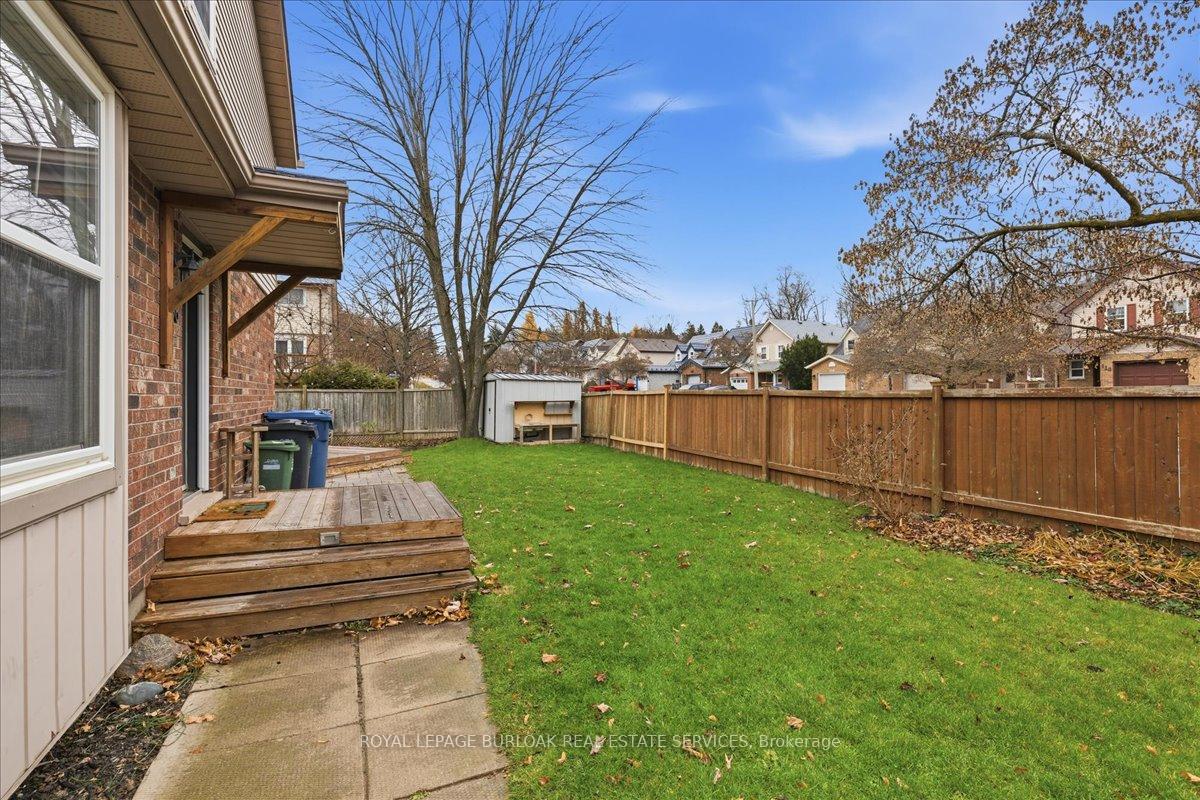 Photo 3 of 98 Grandridge Crescent, Guelph, Willow West/Sugarbush/West Acres — HOMEH