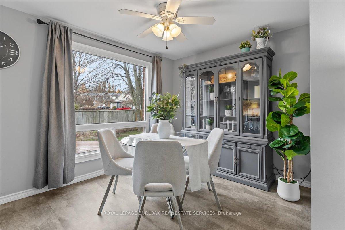 Photo 8 of 98 Grandridge Crescent, Guelph, Willow West/Sugarbush/West Acres — HOMEH