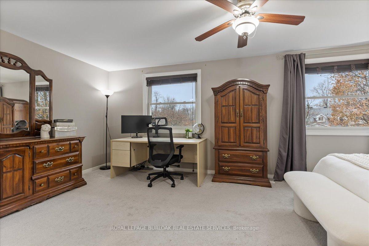 Photo 22 of 98 Grandridge Crescent, Guelph, Willow West/Sugarbush/West Acres — HOMEH