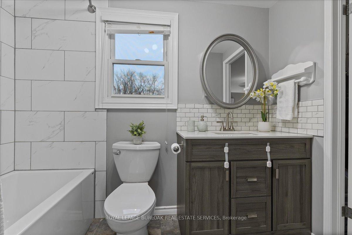 Photo 27 of 98 Grandridge Crescent, Guelph, Willow West/Sugarbush/West Acres — HOMEH