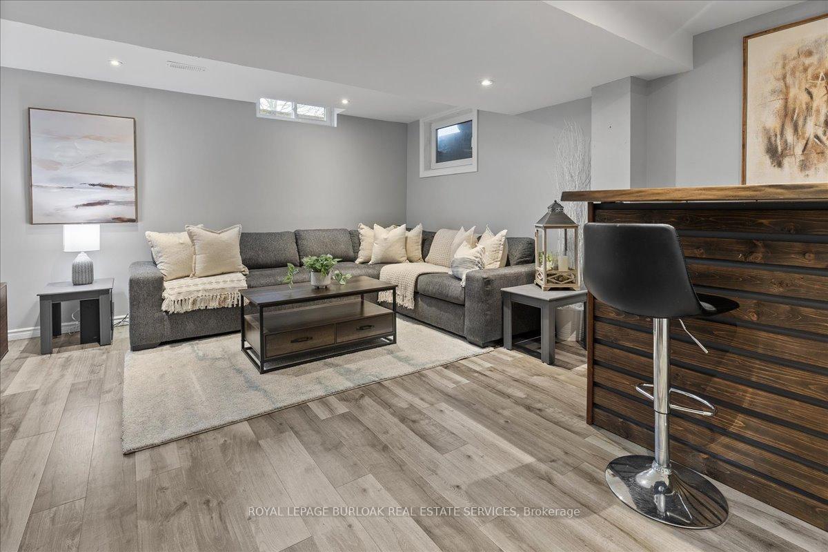 Photo 31 of 98 Grandridge Crescent, Guelph, Willow West/Sugarbush/West Acres — HOMEH