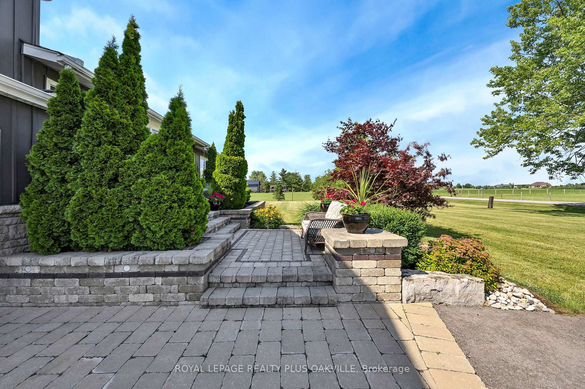 Photo 18 of 322 Russ Road, Grimsby, Grimsby Escarpment — HOMEH