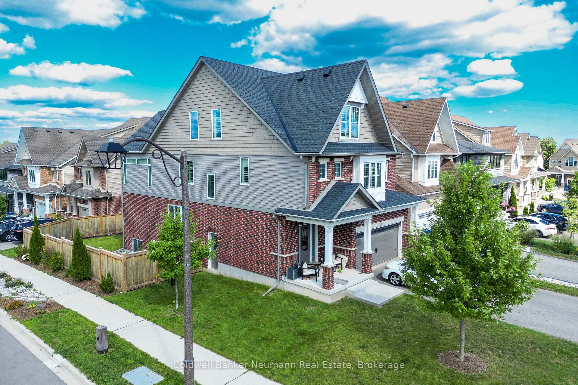 Photo 2 of Unit Lower, 97 Lovett Lane, Guelph, Kortright West — HOMEH