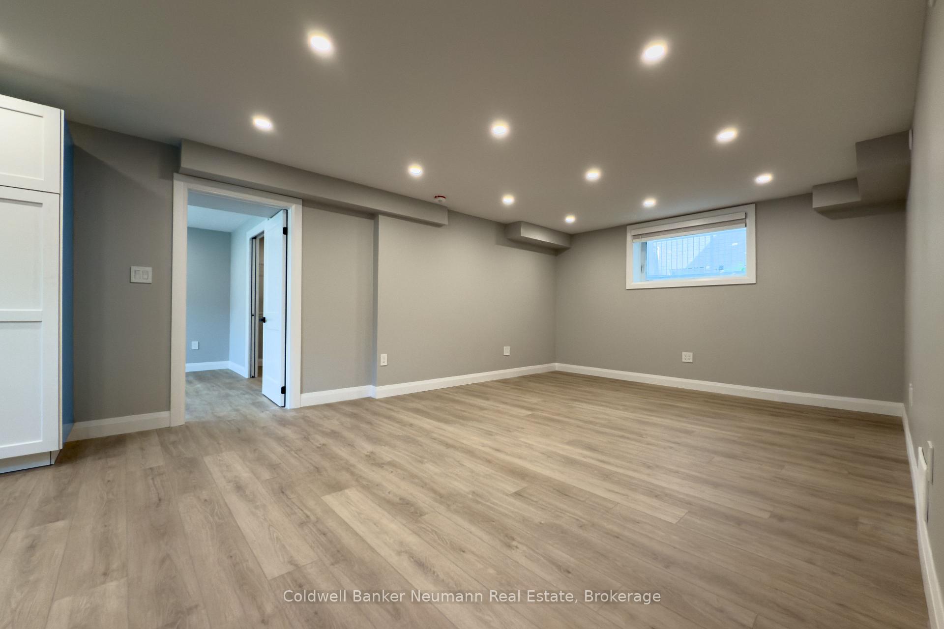 Photo 6 of Unit Lower, 97 Lovett Lane, Guelph, Kortright West — HOMEH