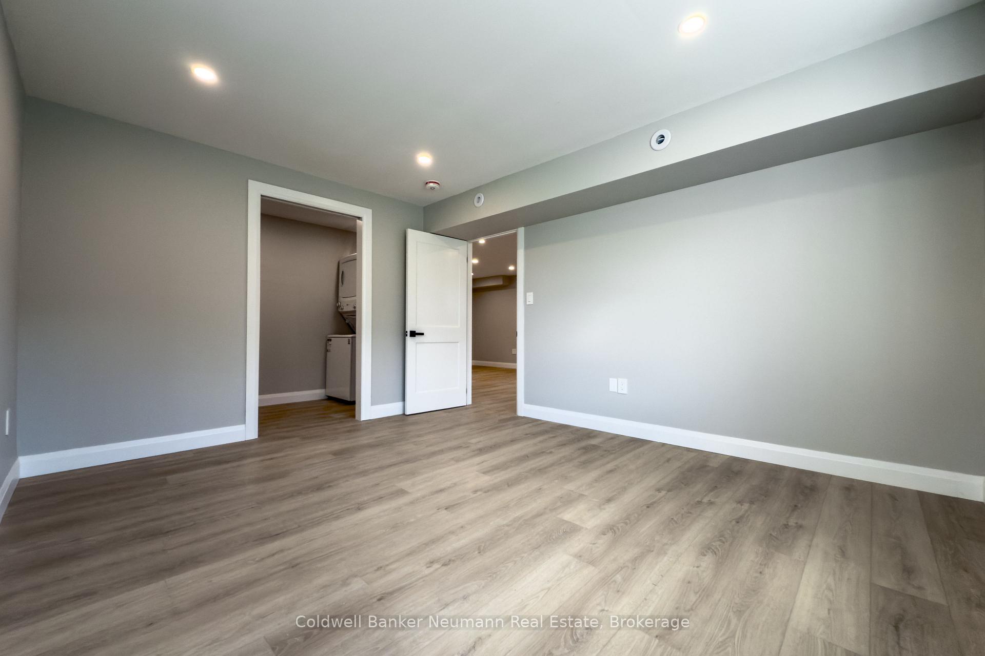 Photo 11 of Unit Lower, 97 Lovett Lane, Guelph, Kortright West — HOMEH