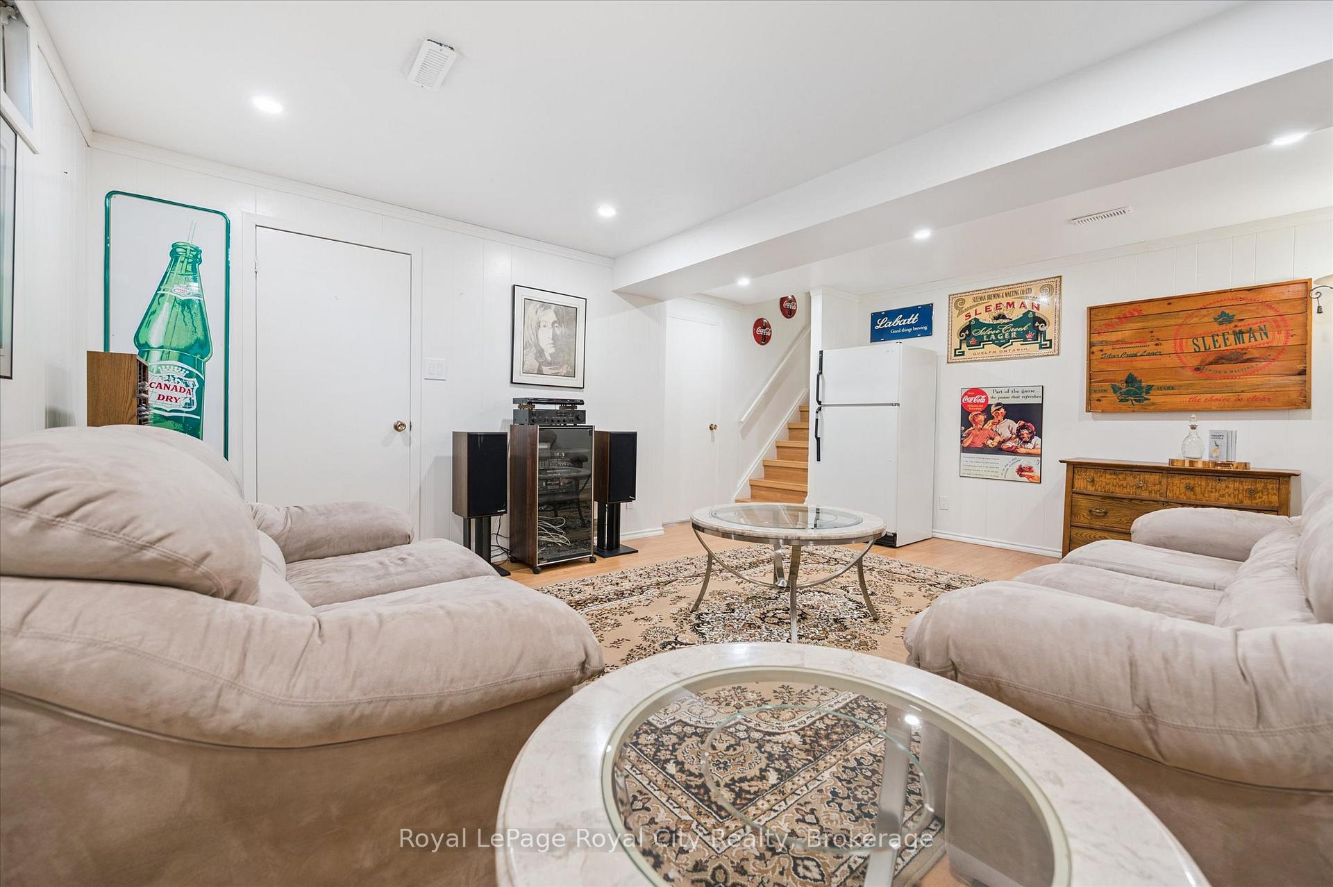 Photo 29 of 47 Argyle Drive, Guelph, Dovercliffe Park/Old University — HOMEH