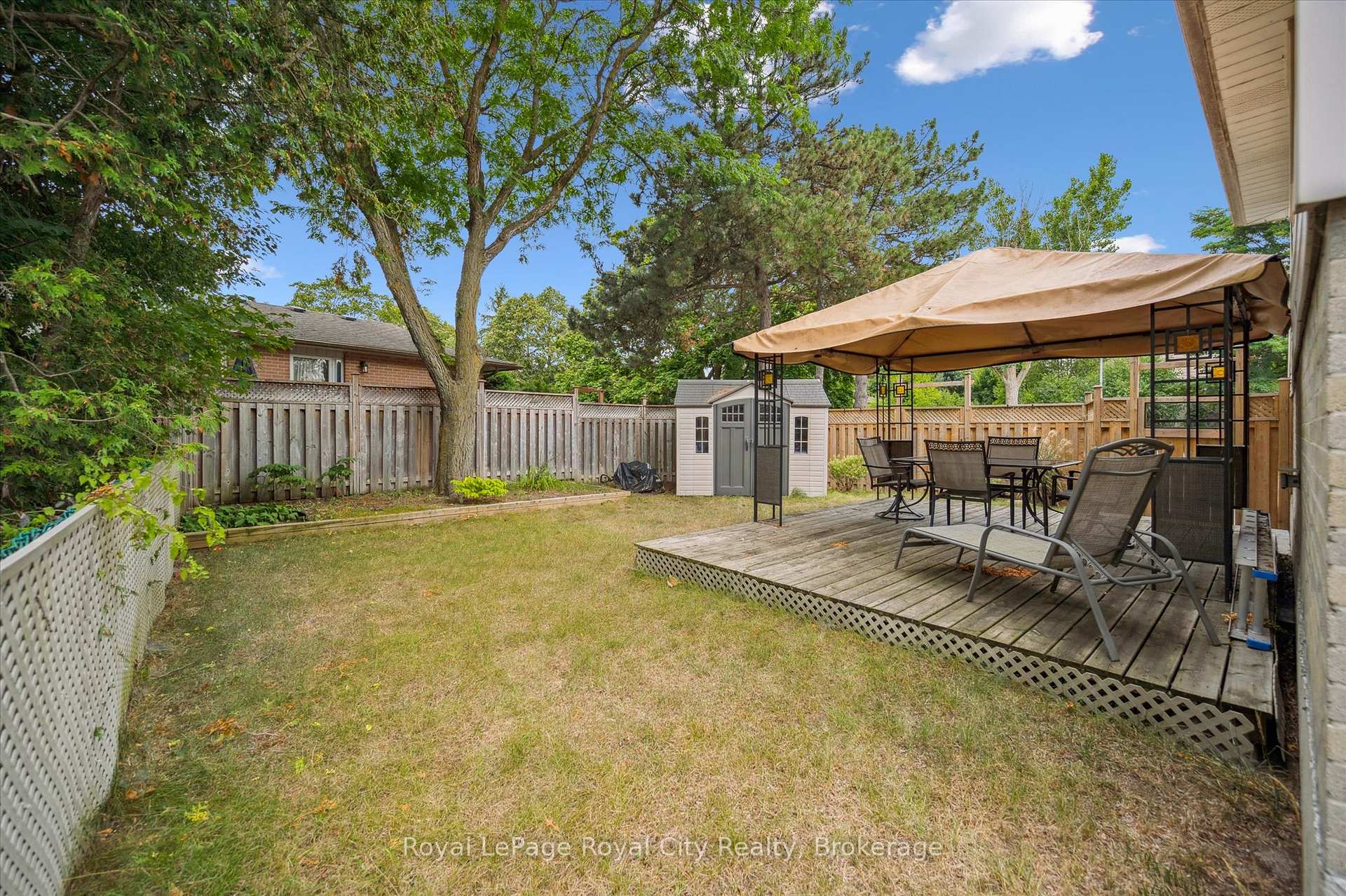 Photo 35 of 47 Argyle Drive, Guelph, Dovercliffe Park/Old University — HOMEH