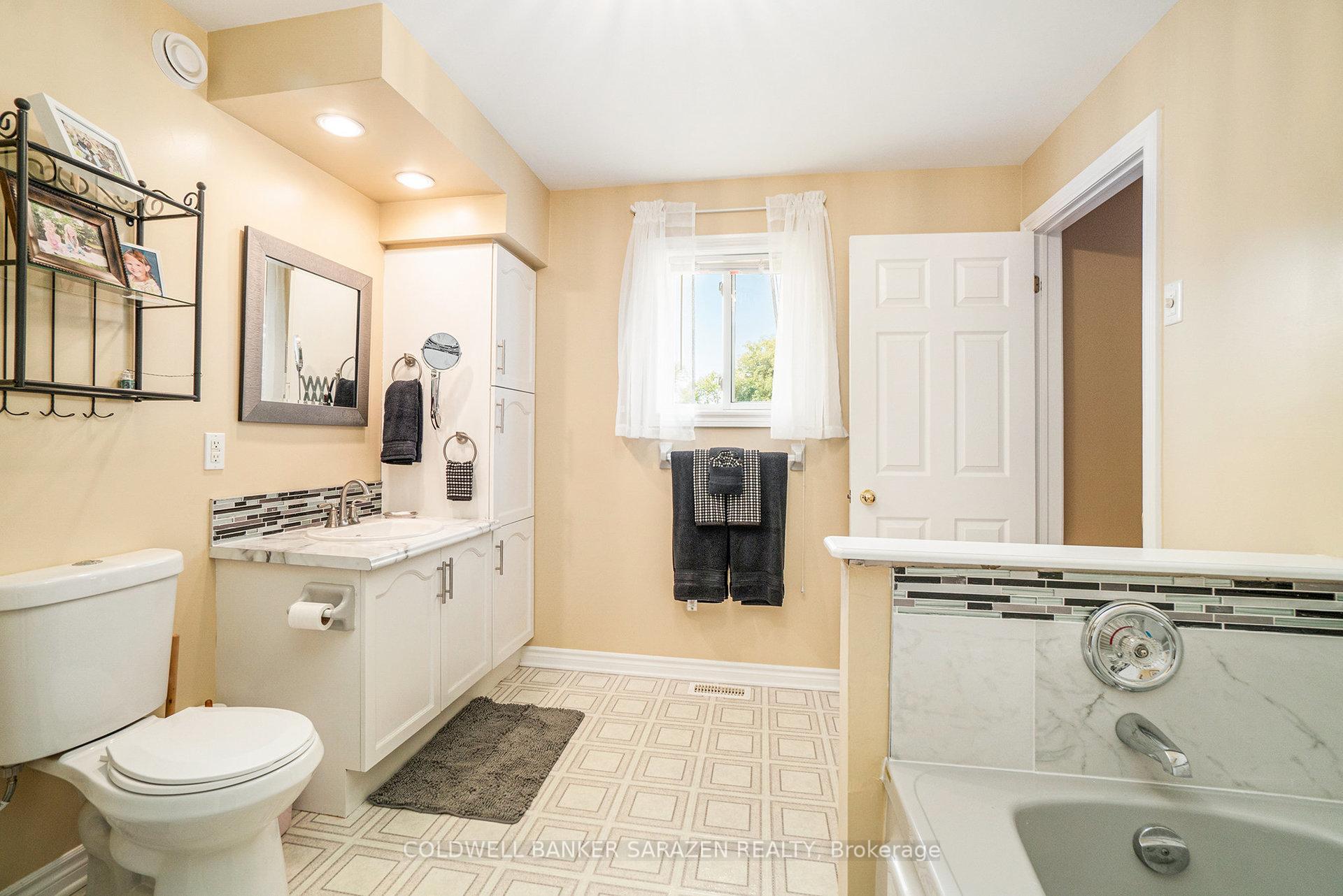 Photo 9 of 2856 Glenwood Drive, Ottawa, Metcalfe — HOMEH