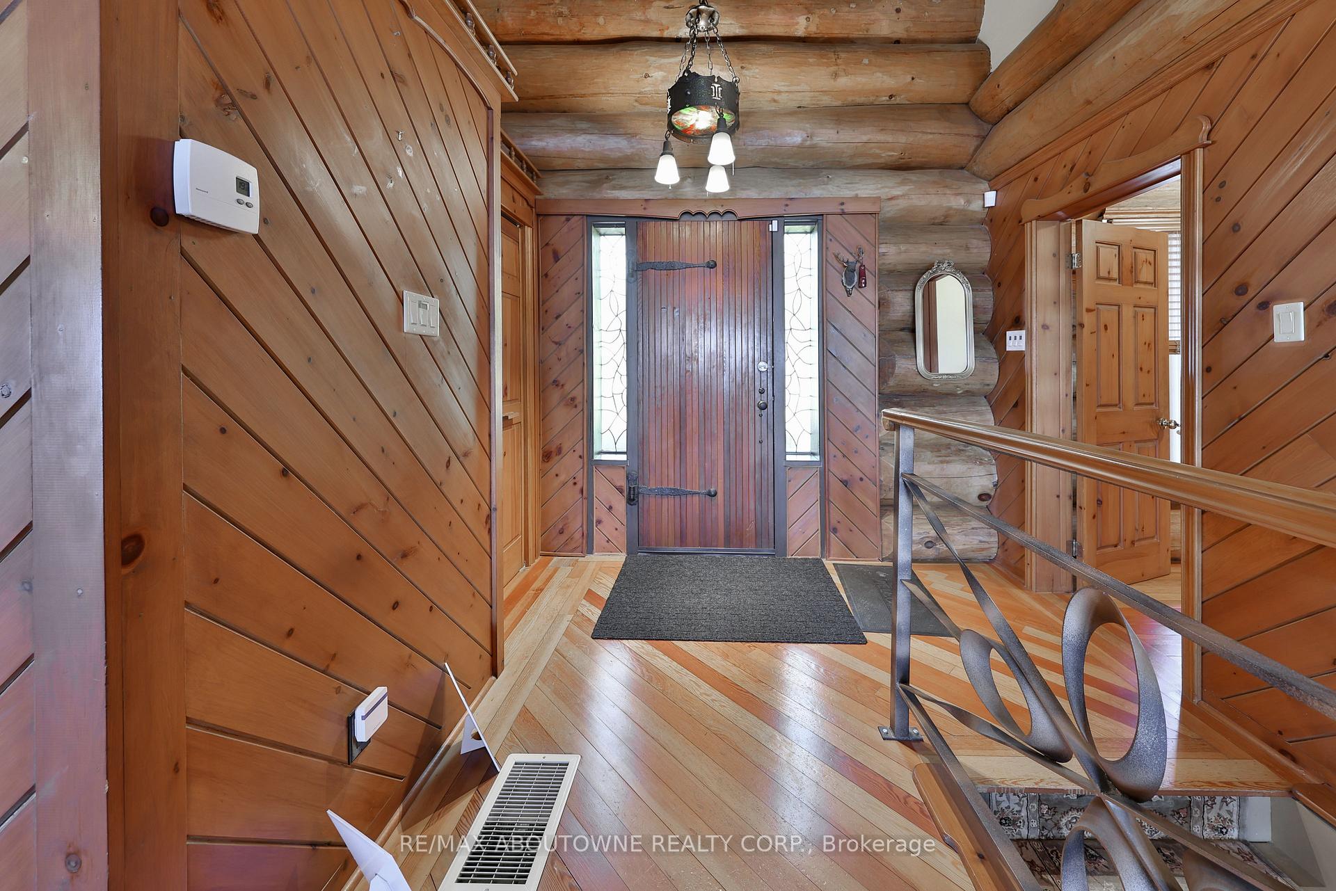 Photo 7 of 270 North Shore Boulevard E, Burlington, LaSalle — HOMEH
