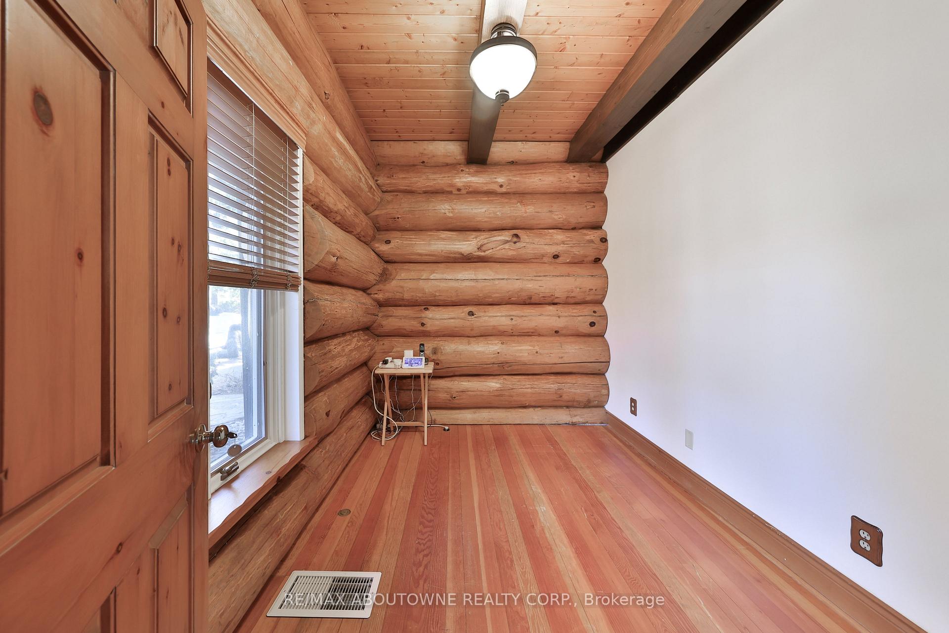Photo 9 of 270 North Shore Boulevard E, Burlington, LaSalle — HOMEH