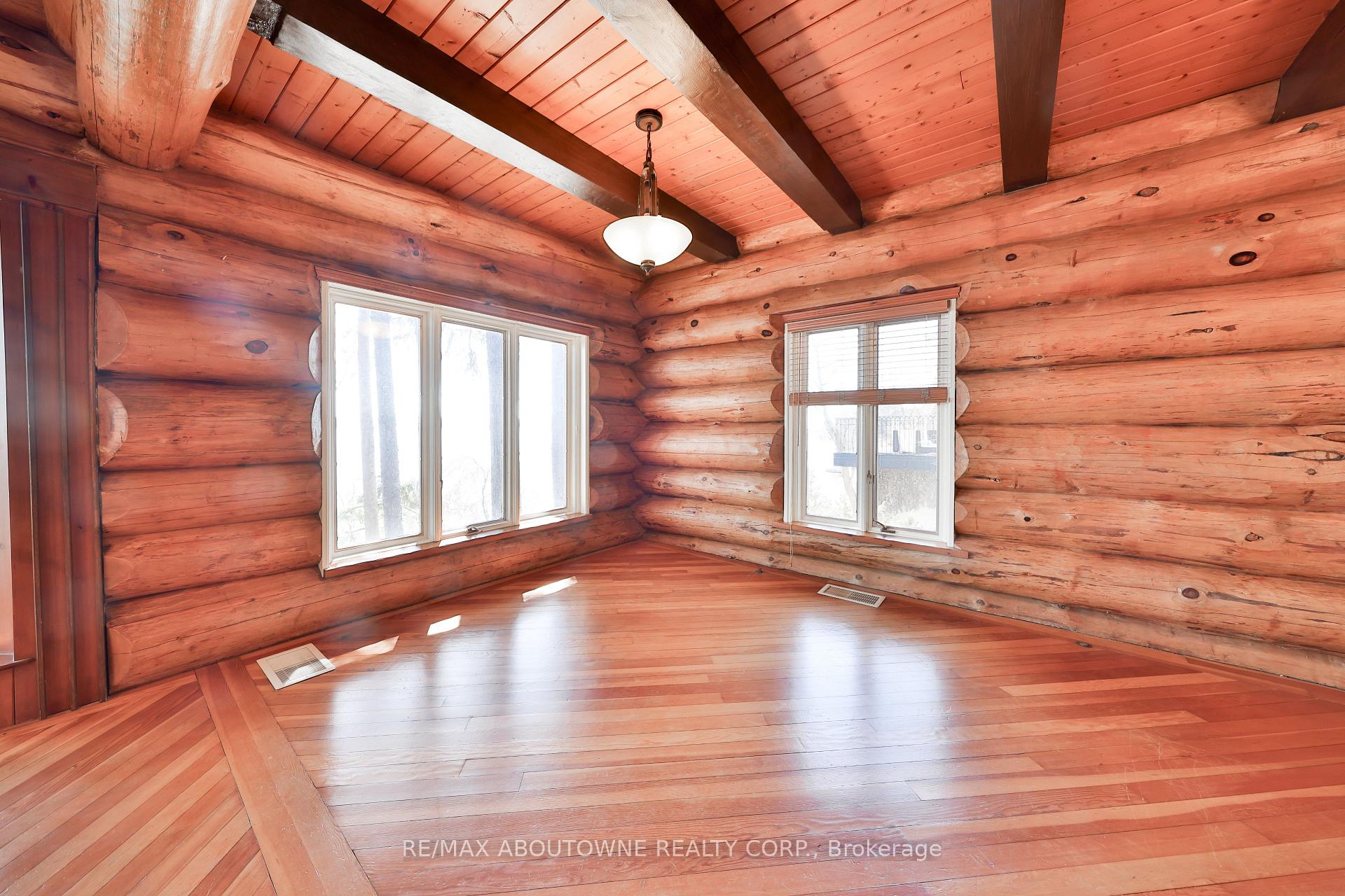 Photo 14 of 270 North Shore Boulevard E, Burlington, LaSalle — HOMEH