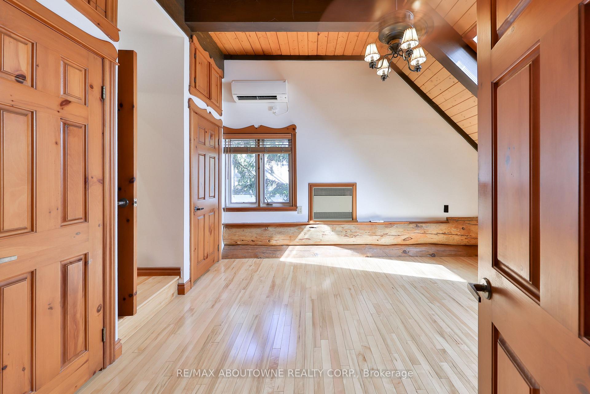 Photo 27 of 270 North Shore Boulevard E, Burlington, LaSalle — HOMEH