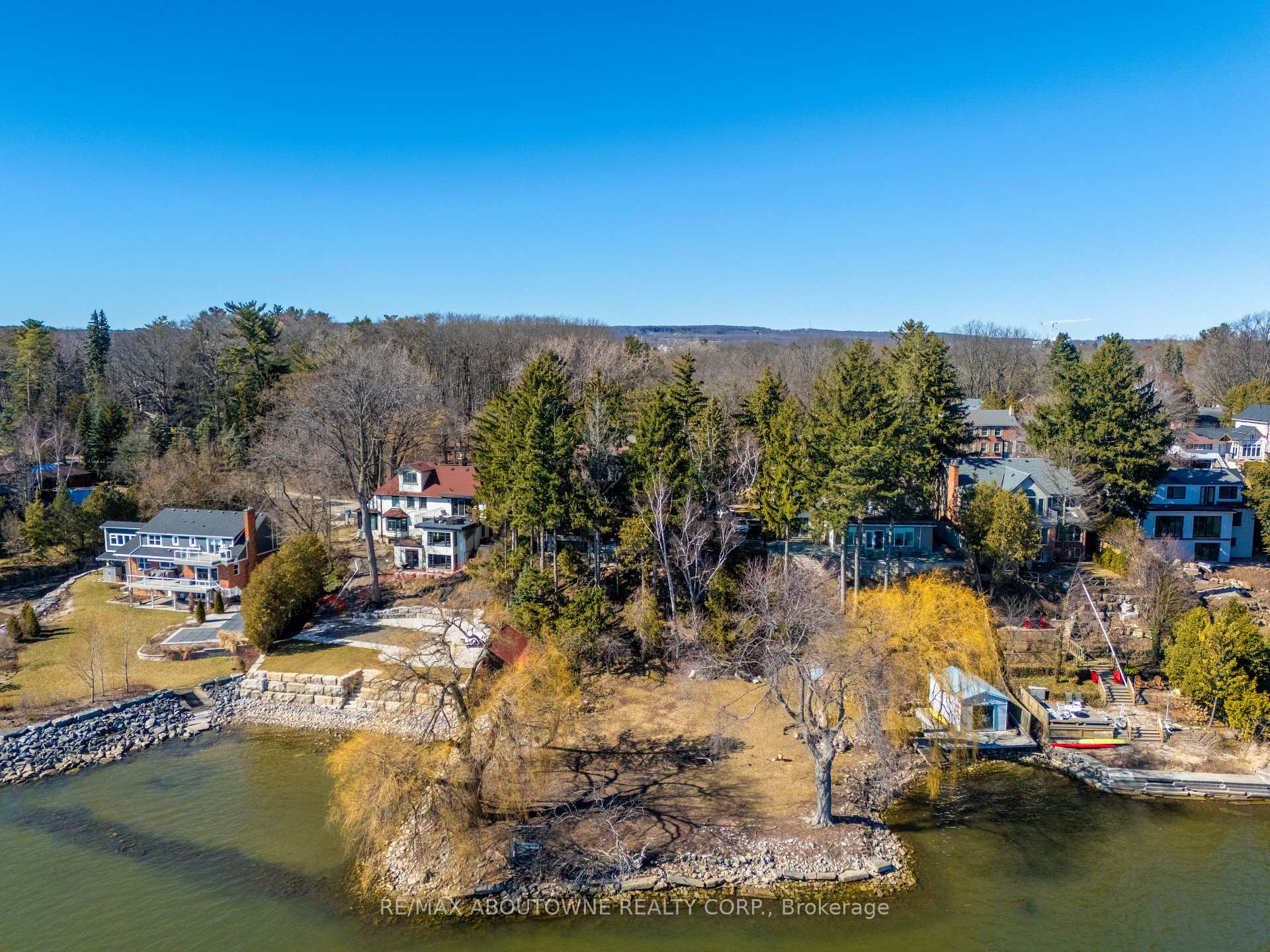 Photo 45 of 270 North Shore Boulevard E, Burlington, LaSalle — HOMEH
