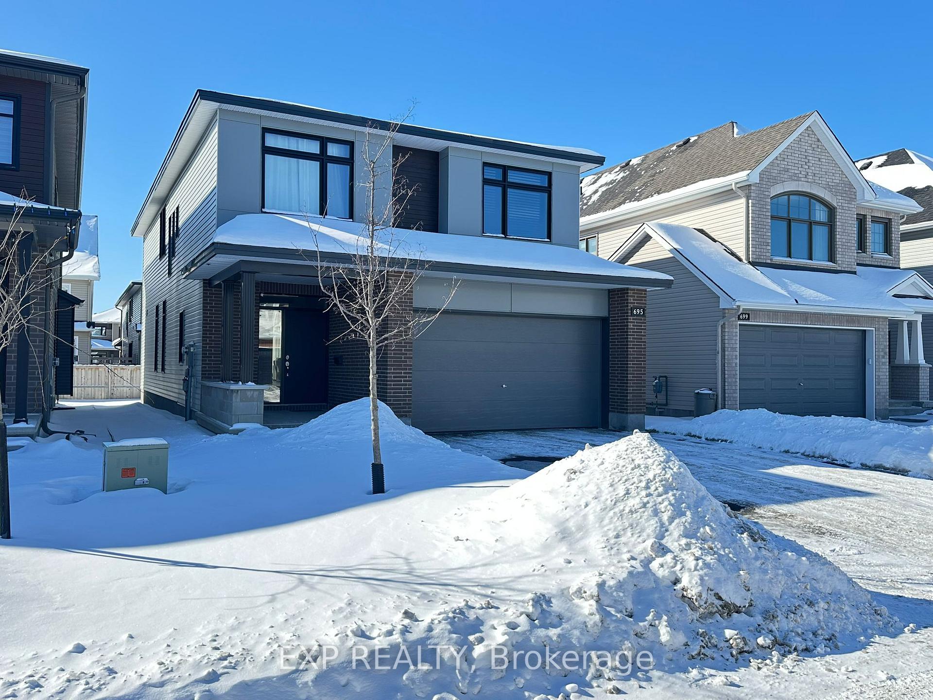Photo 1 of 695 Moonflower Crescent, Ottawa, Blossom Park/Kemp Park/Findlay Creek — HOMEH