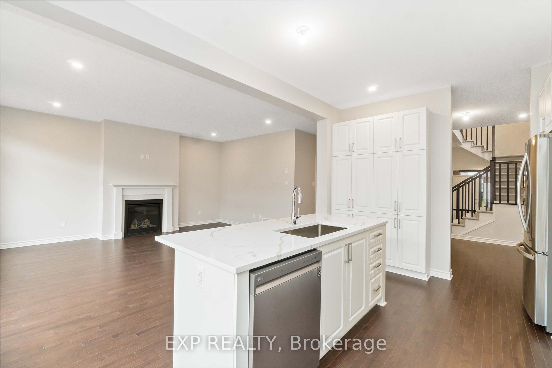 Photo 6 of 695 Moonflower Crescent, Ottawa, Blossom Park/Kemp Park/Findlay Creek — HOMEH