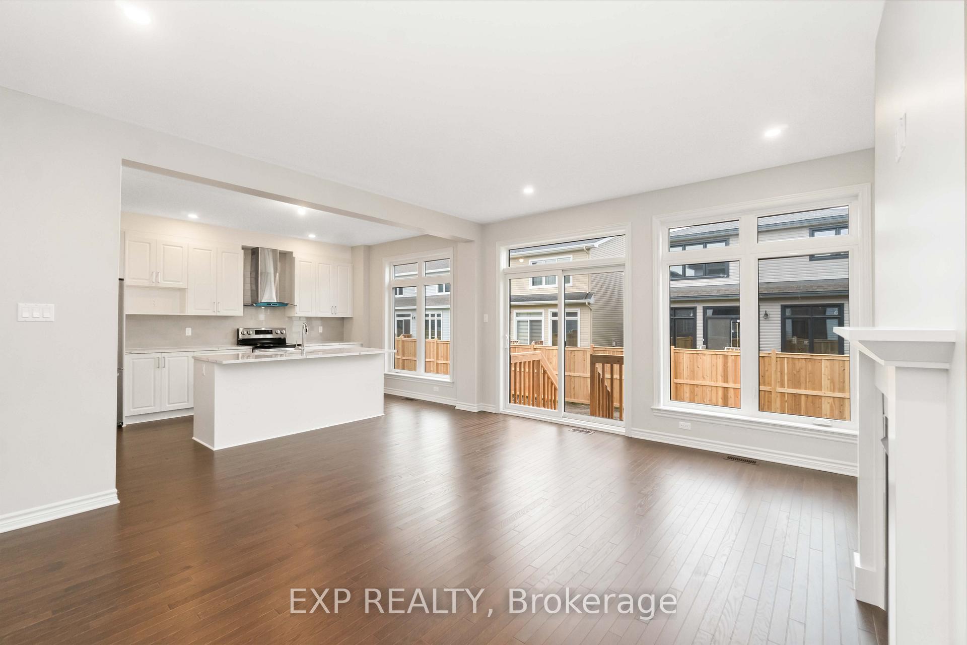 Photo 12 of 695 Moonflower Crescent, Ottawa, Blossom Park/Kemp Park/Findlay Creek — HOMEH