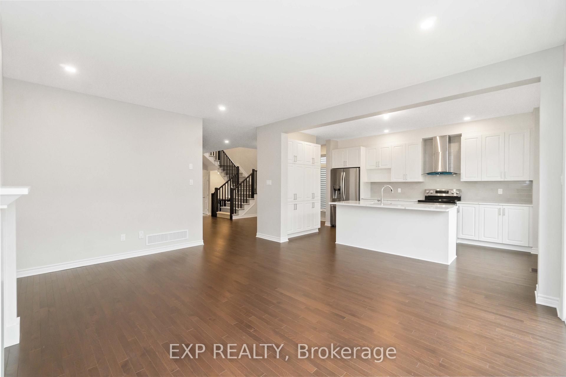 Photo 13 of 695 Moonflower Crescent, Ottawa, Blossom Park/Kemp Park/Findlay Creek — HOMEH
